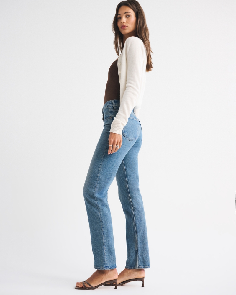 Mid Rise 90s Straight Jean