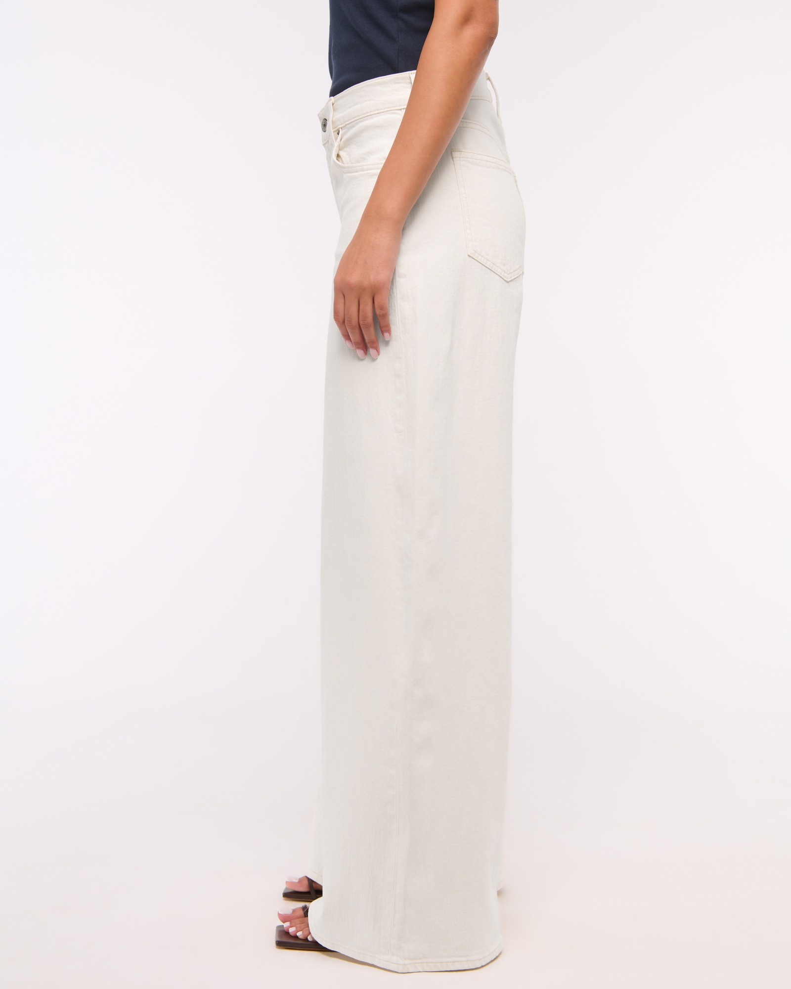 Linen-Blend Ultra Wide Leg Jean