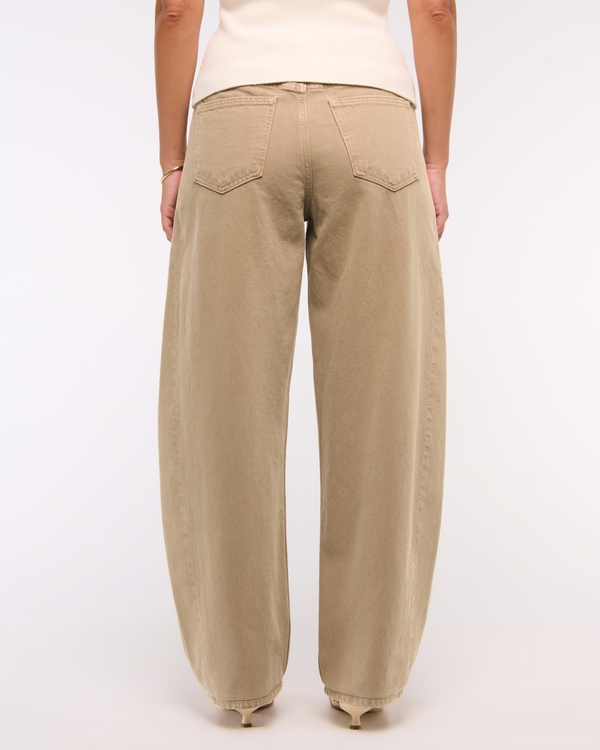 Curve Love Mid Rise Barrel Jean