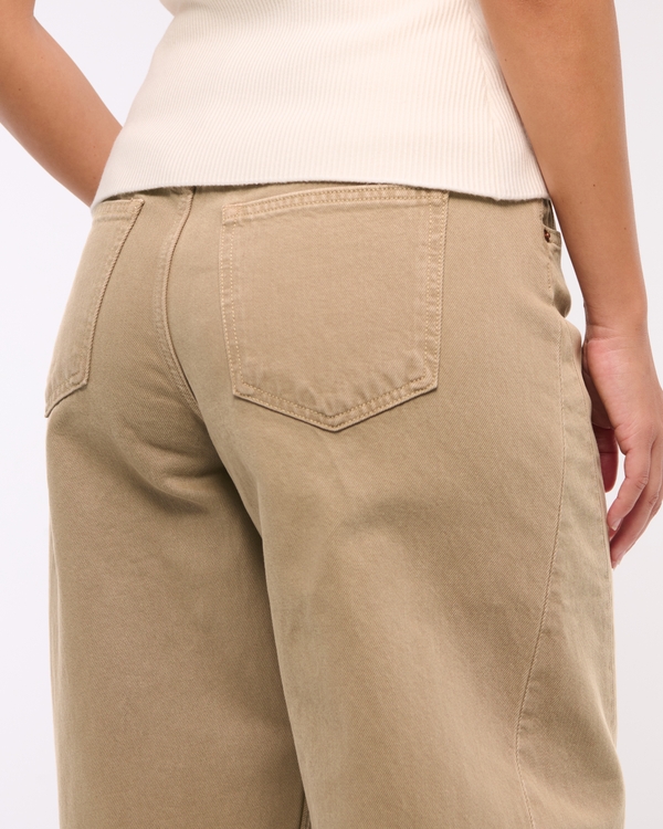 Curve Love Mid Rise Barrel Jean