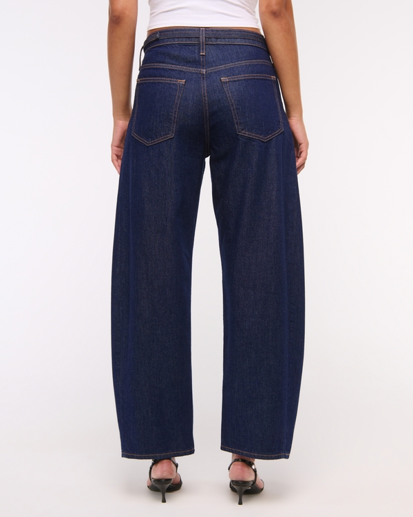 Mid Rise Barrel Jean