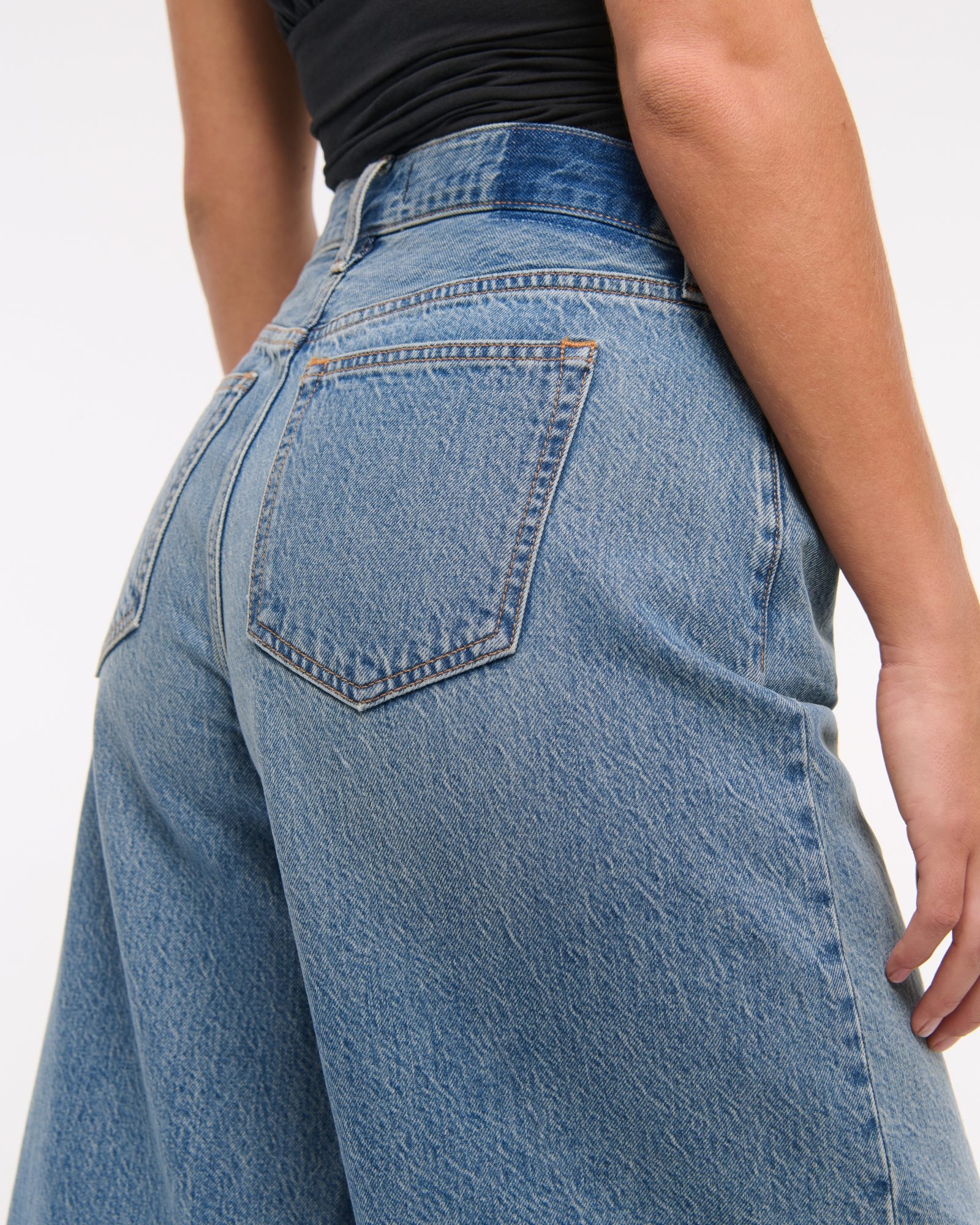 Curve Love Mid Rise Culotte Jean