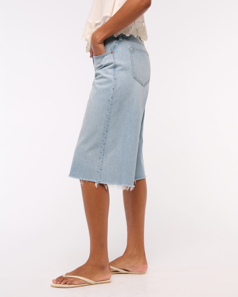 Curve Love Mid Rise Long Jort