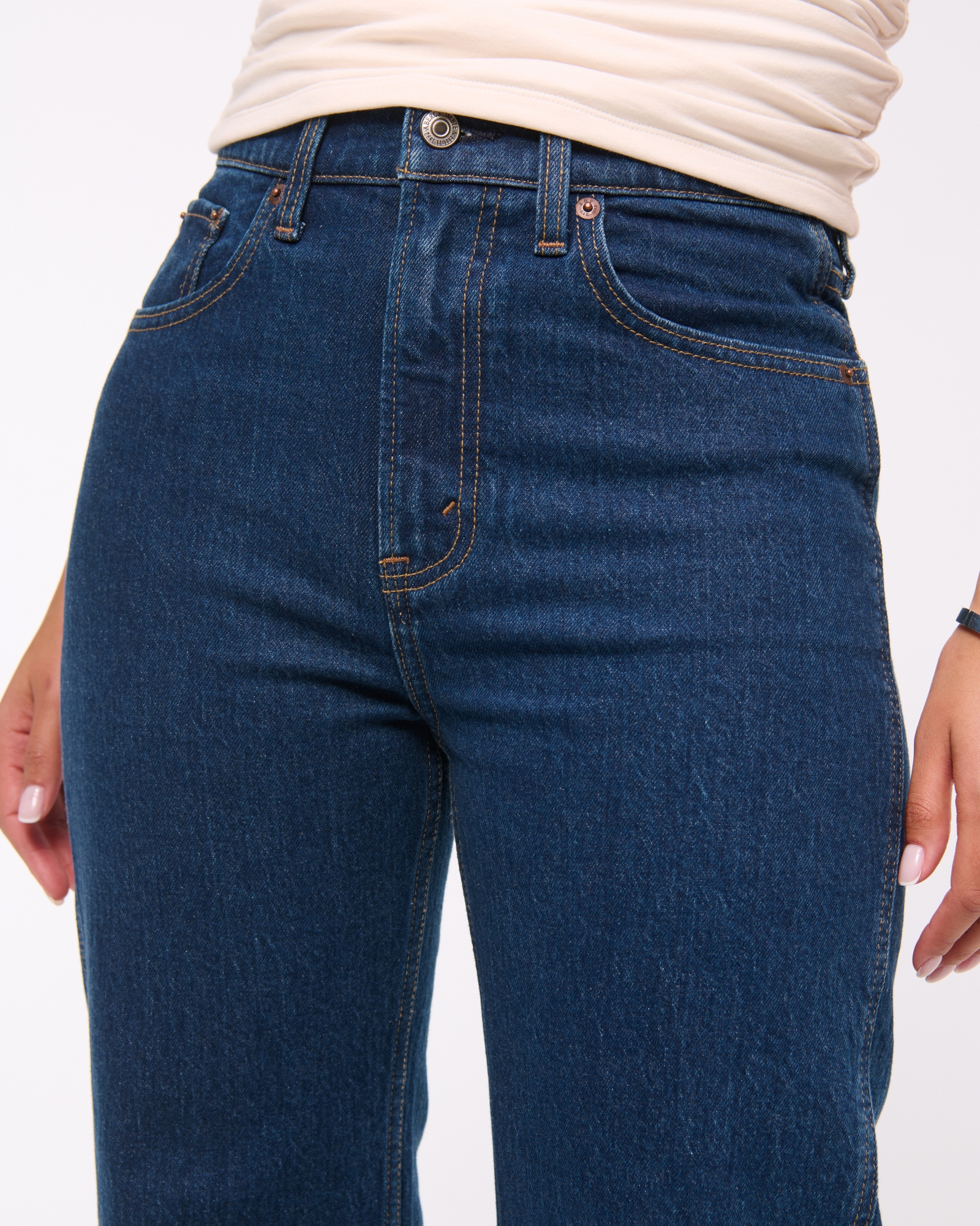 High Rise 90s Relaxed Split-Vent Hem Jean