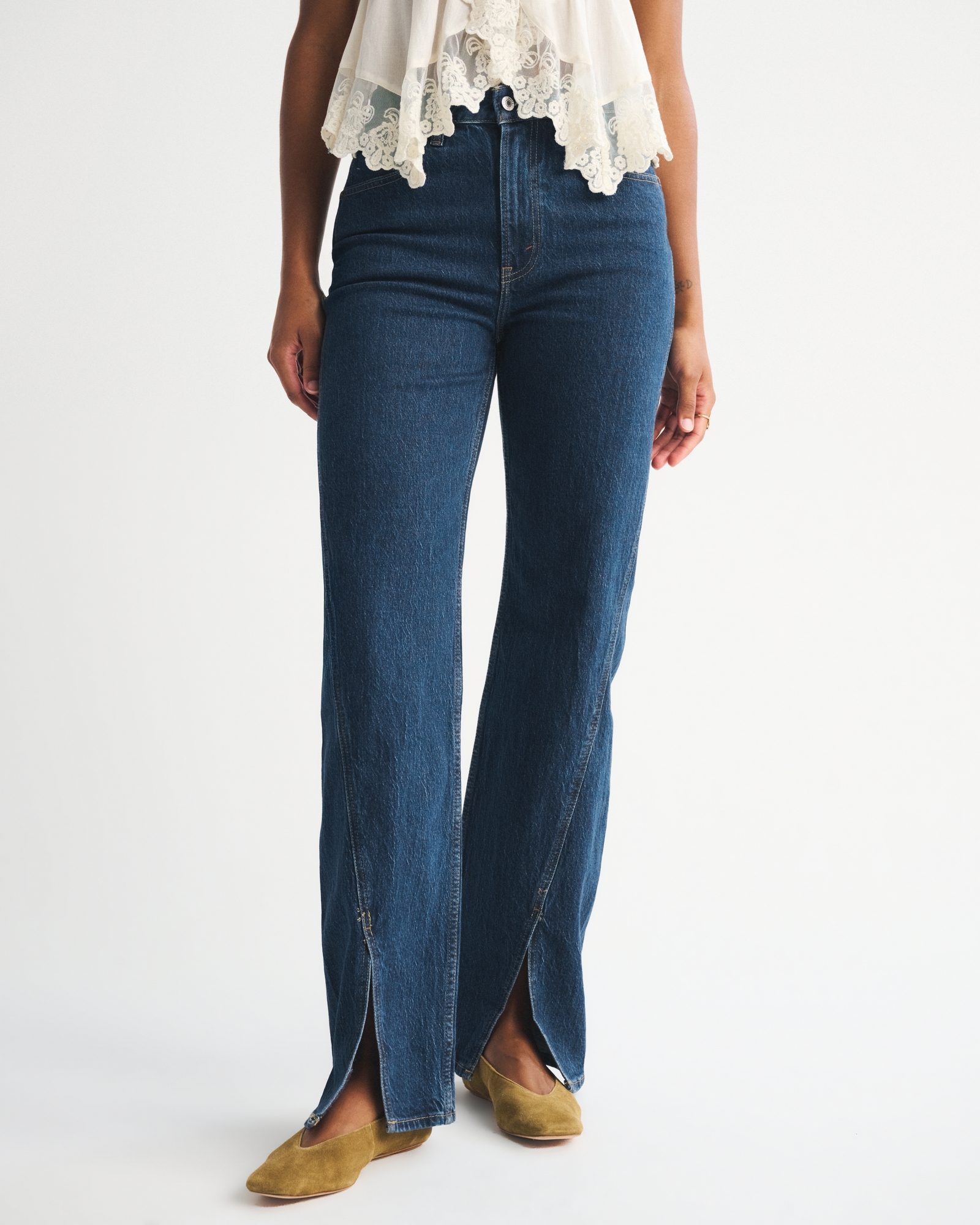 Curve Love High Rise 90s Relaxed Split-Vent Hem Jean