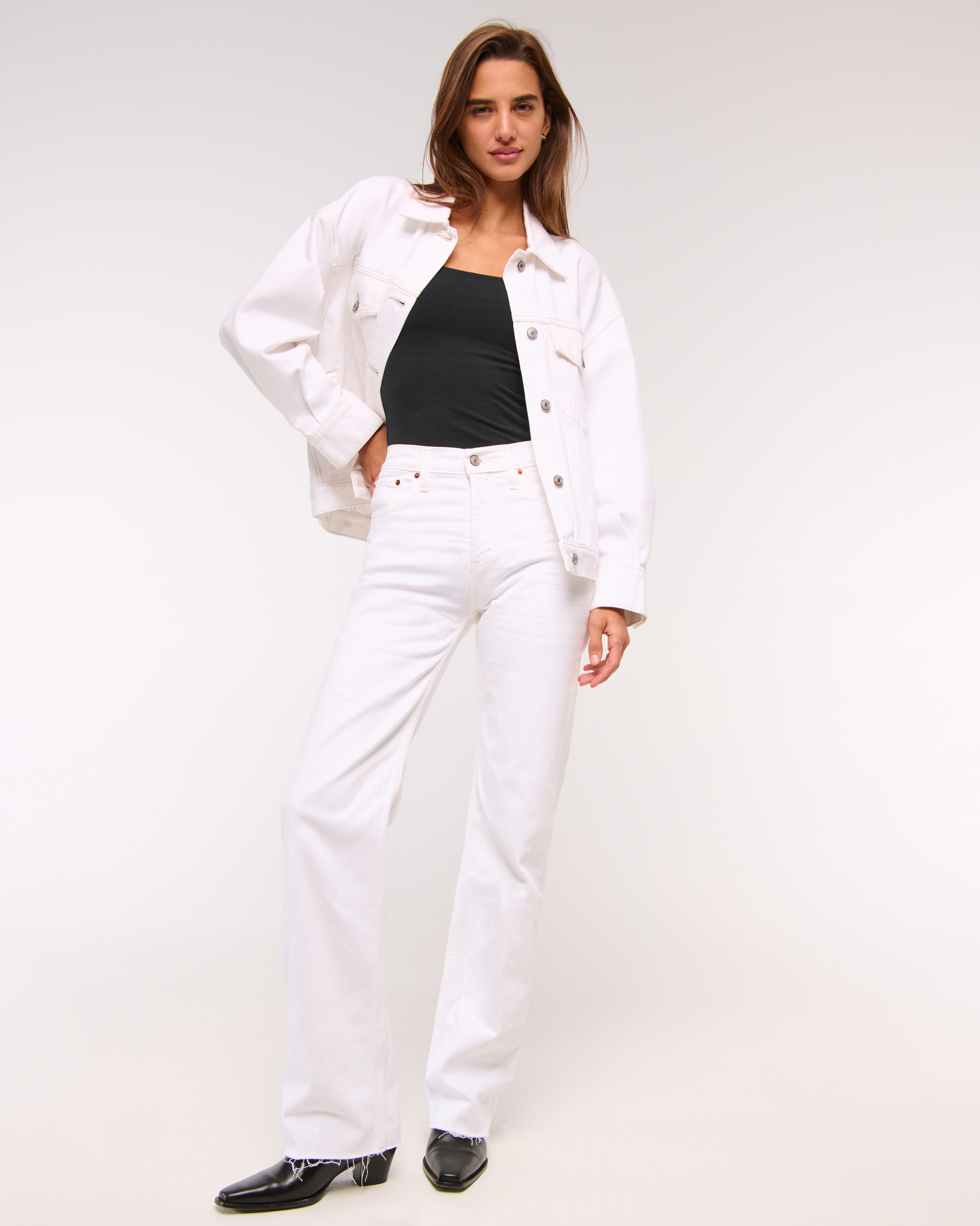Abercrombie & Fitch High Rise 90s Relaxed Jean In White