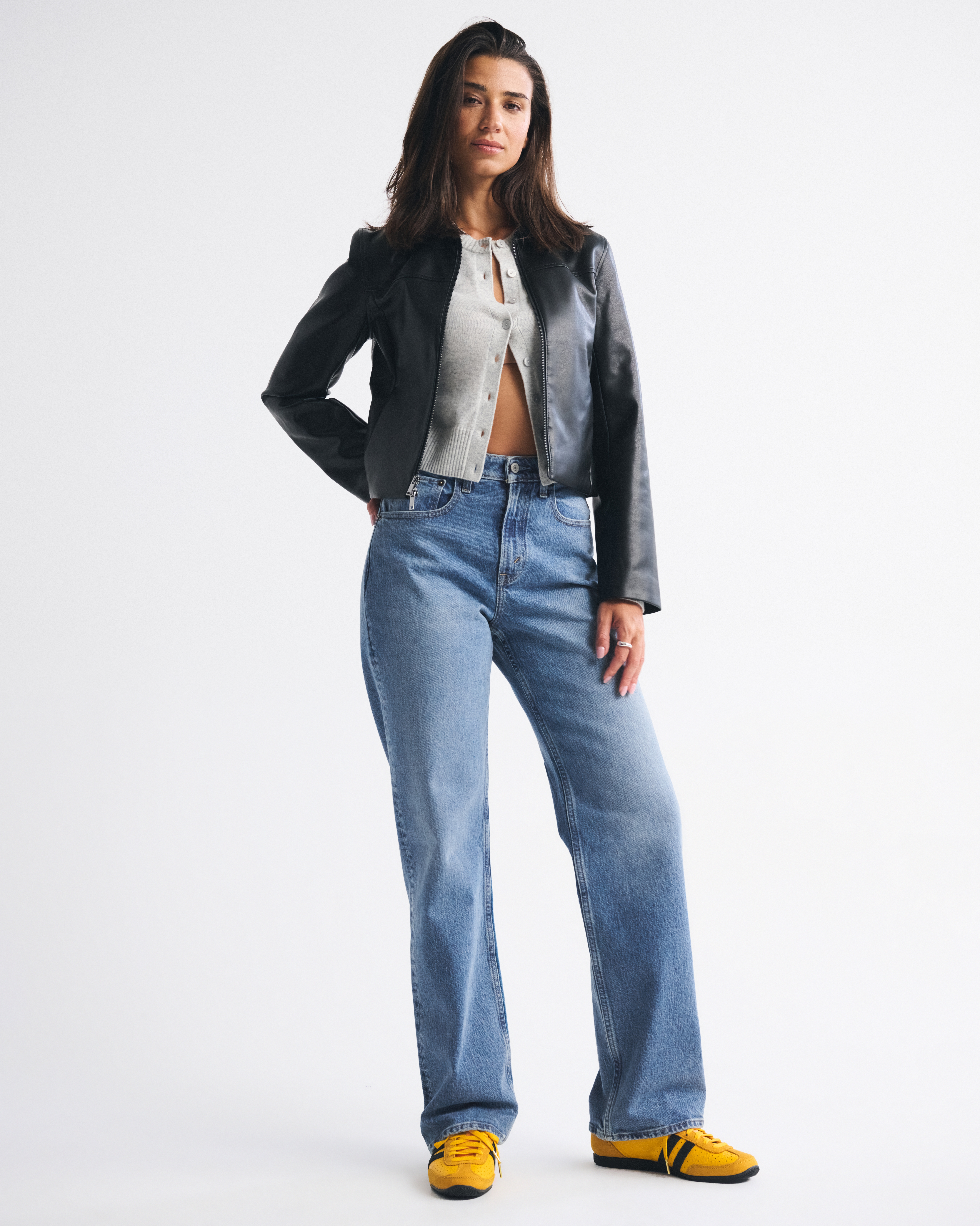Abercrombie & Fitch Curve Love High Rise 90s Relaxed Jean In Blue