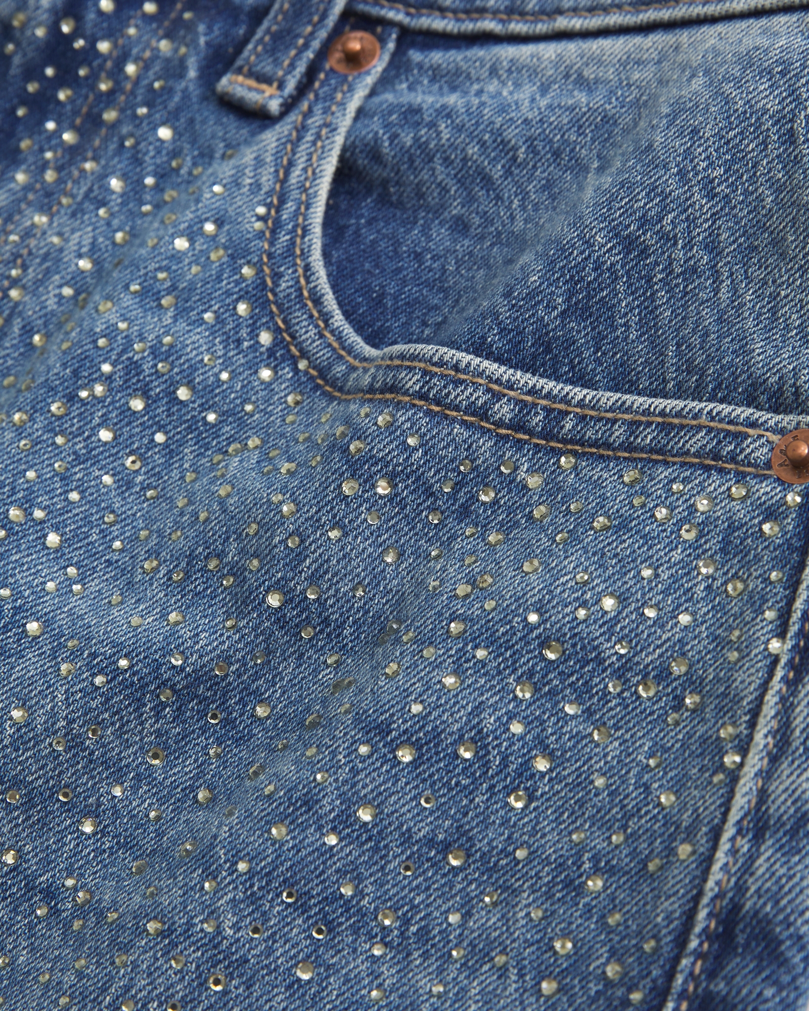 High Rise 90s Relaxed Studded Jean