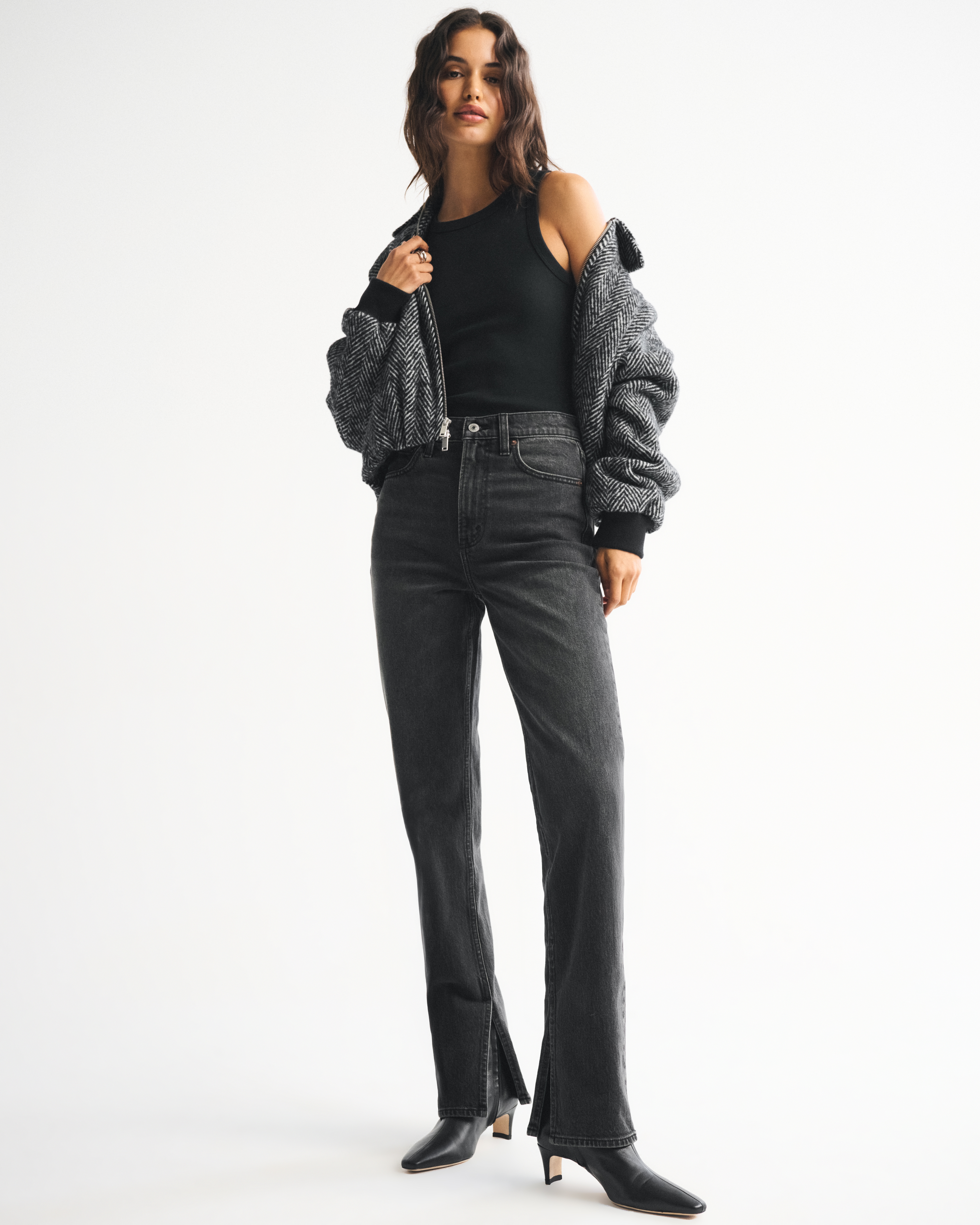 Abercrombie & Fitch Ultra High Rise 90s Straight Jean In Black