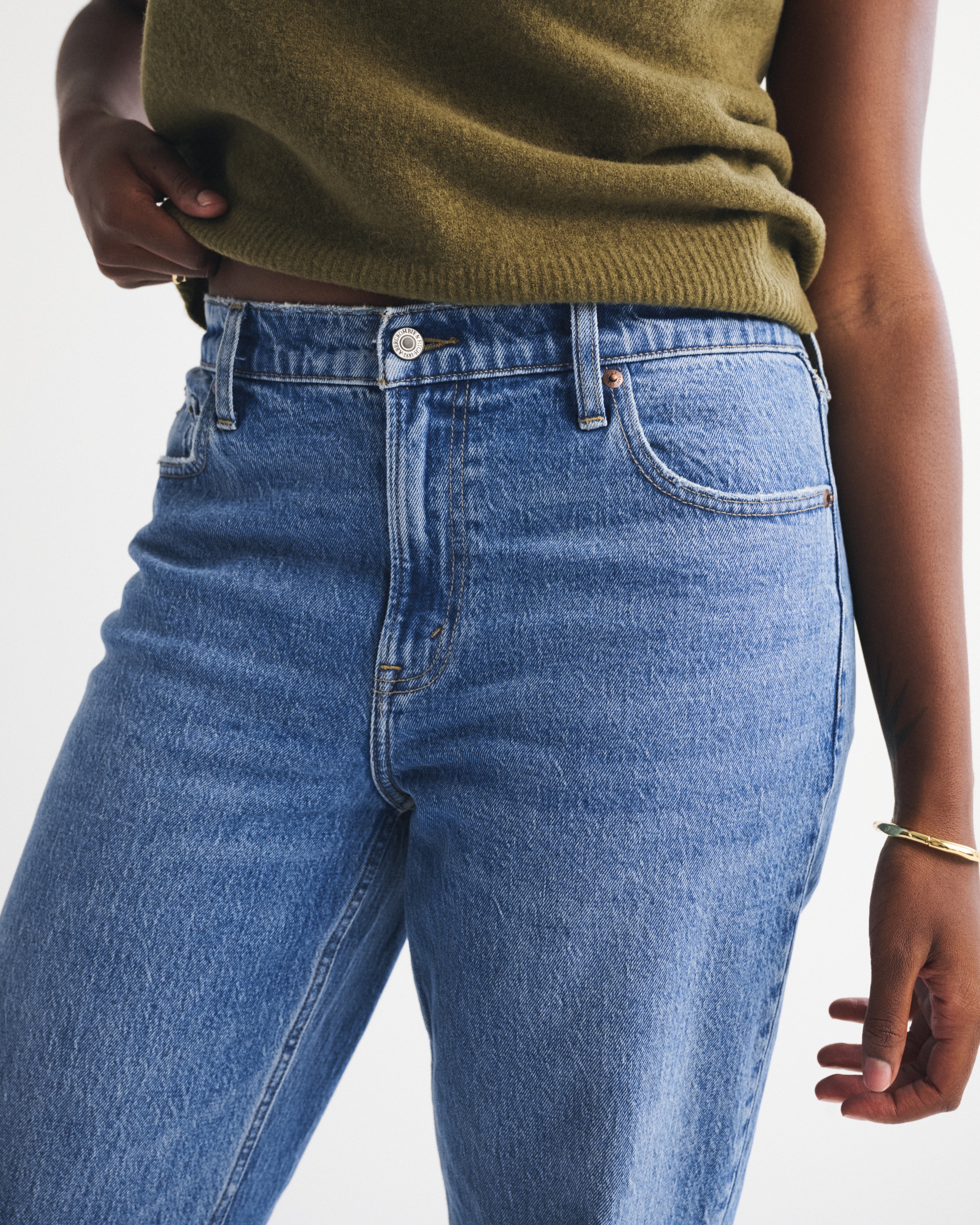 Abercrombie & Fitch High Rise Flare Jean