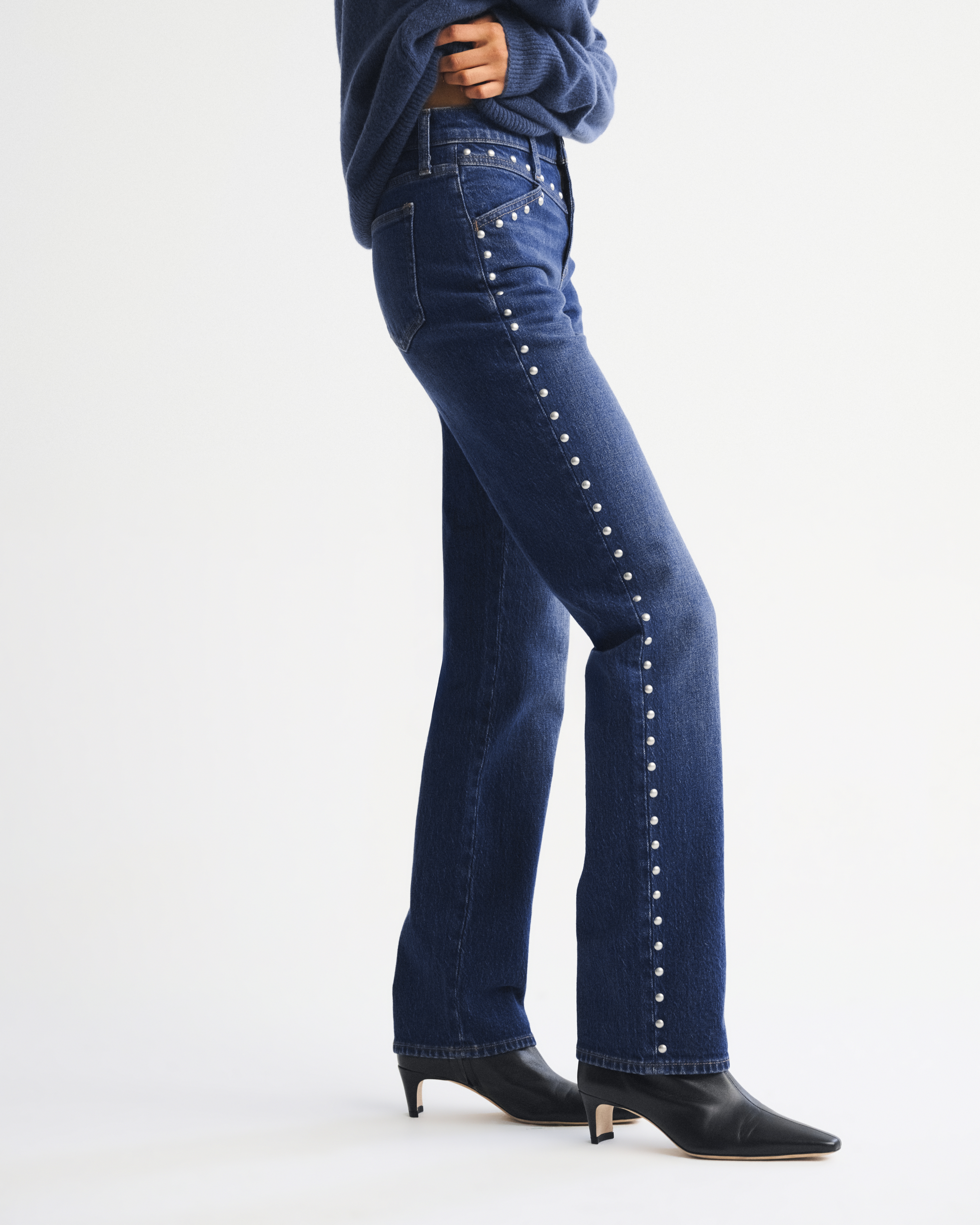 Abercrombie & Fitch Mid Rise 90s Straight Studded Jean