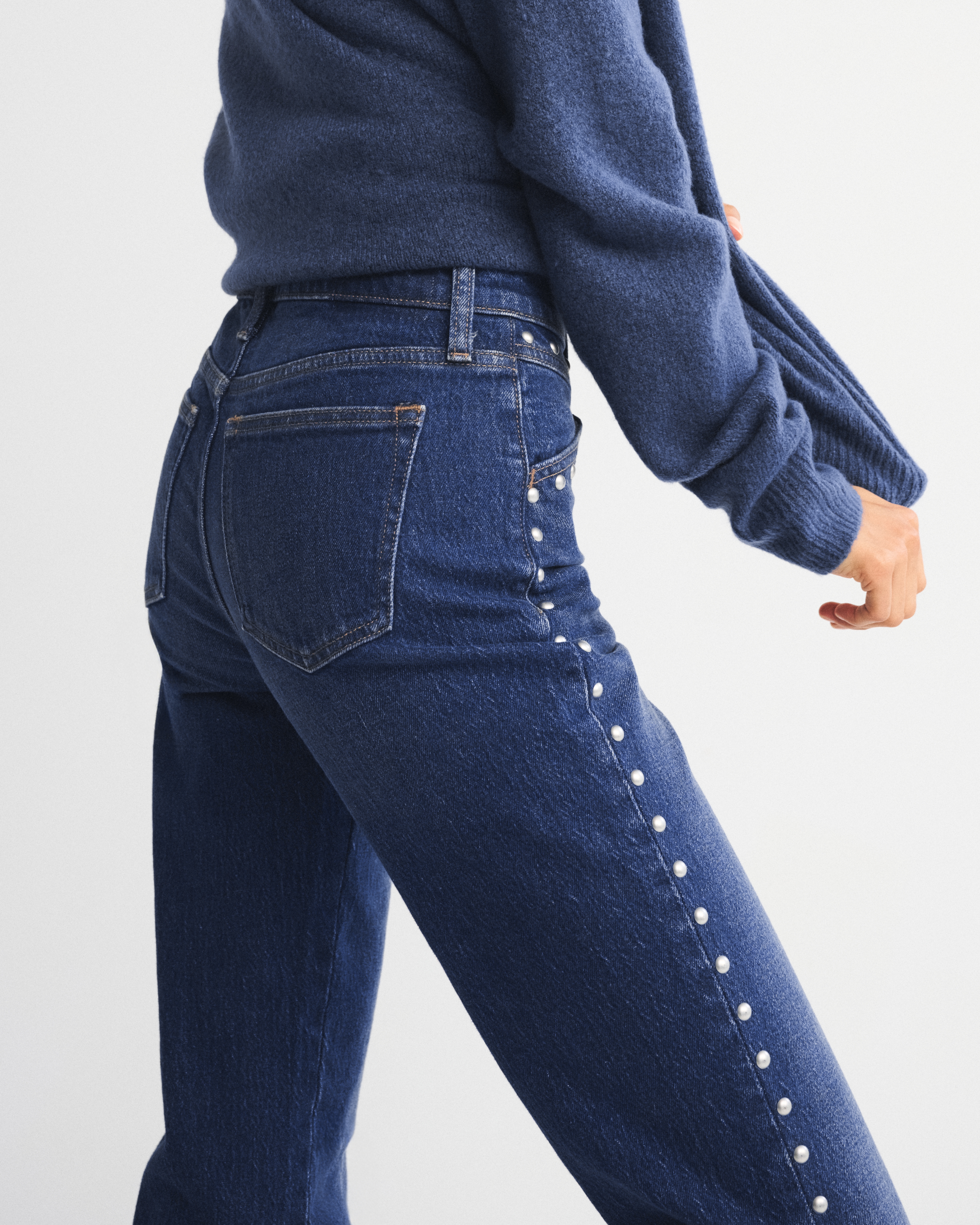 Abercrombie & Fitch Mid Rise 90s Straight Studded Jean