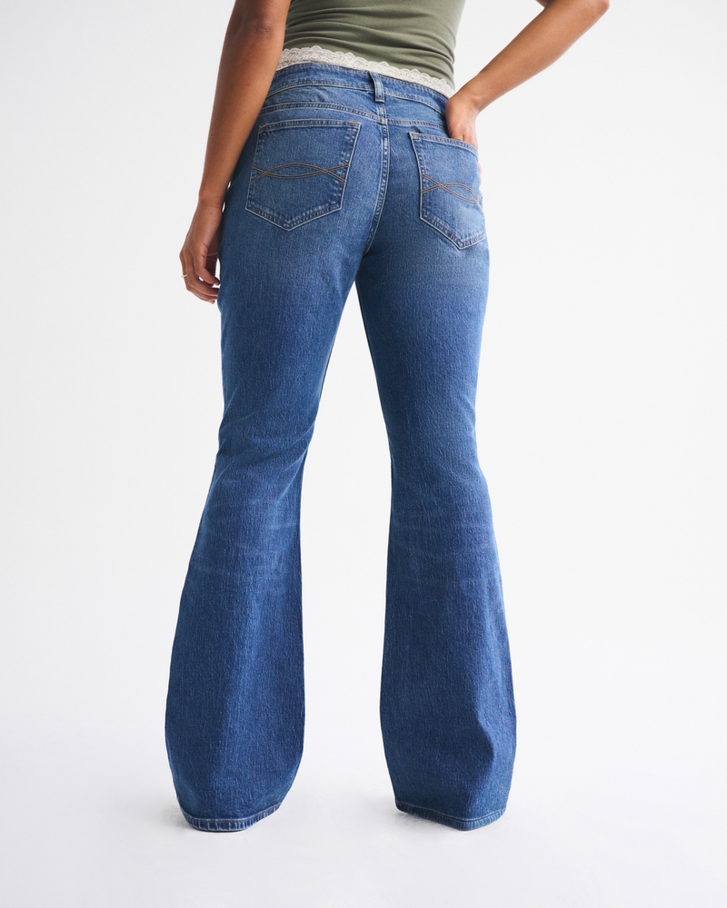 Curve Love Mid Rise Bootcut Jean