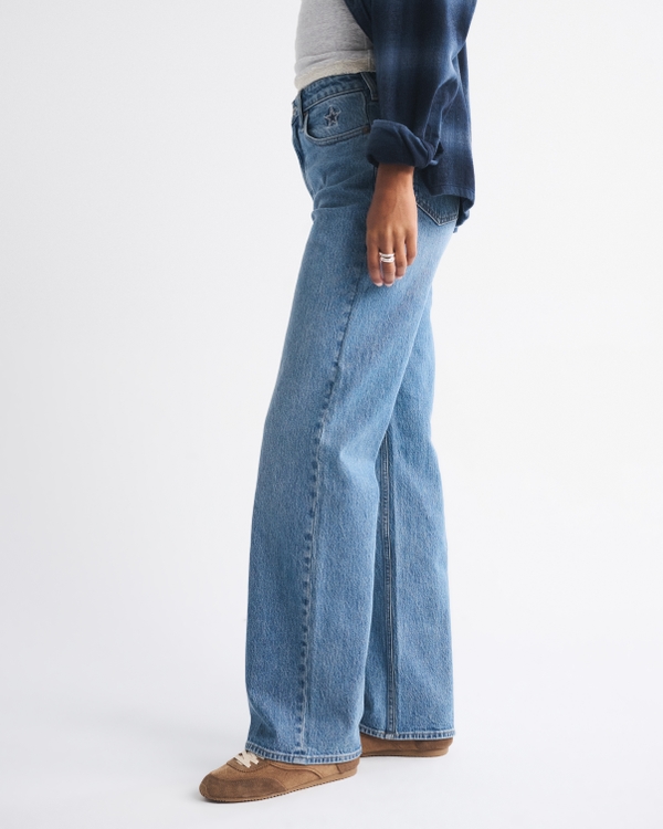 Curve Love High Rise 90s Relaxed Dallas Cowboys Embroidered Jean