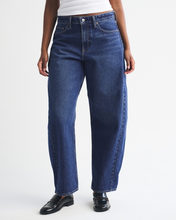 Women's Curve Love Mid Rise Barrel Horseshoe Embroidered Jean