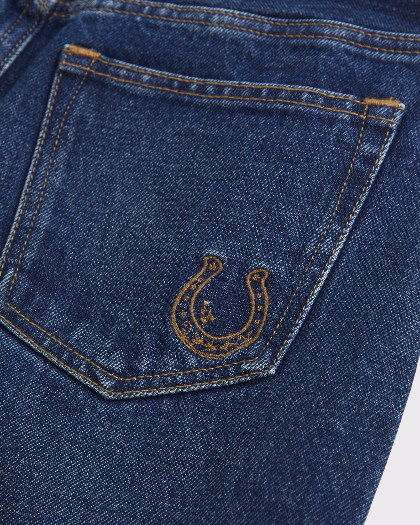 Curve Love Mid Rise Barrel Horseshoe Embroidered Jean