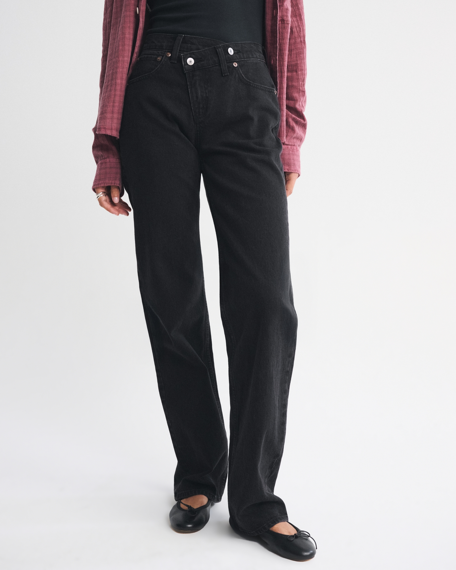 High Rise 90s Relaxed Crossover Waistband Jean