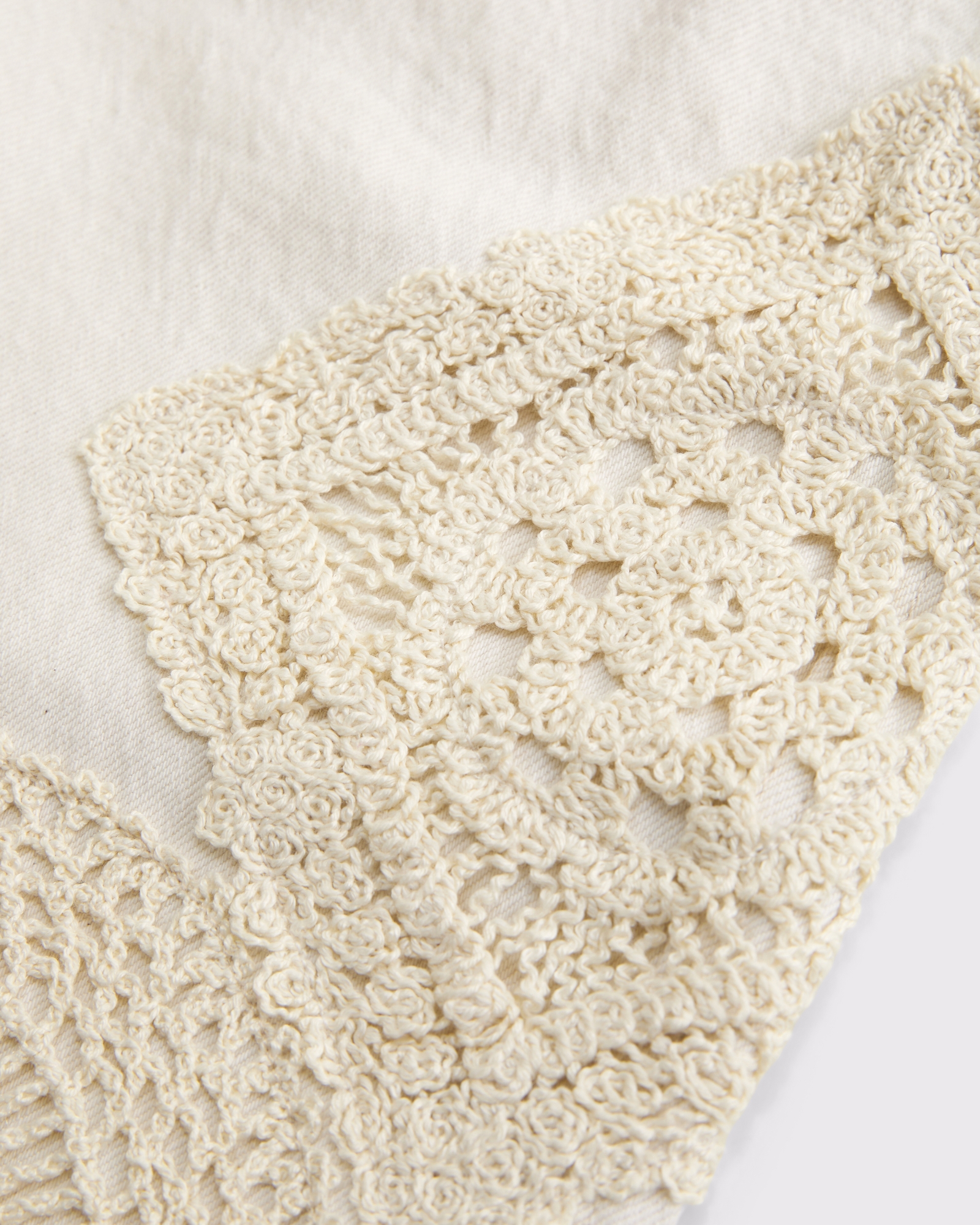 Curve Love High Rise 90s Relaxed Crochet-Style Jean