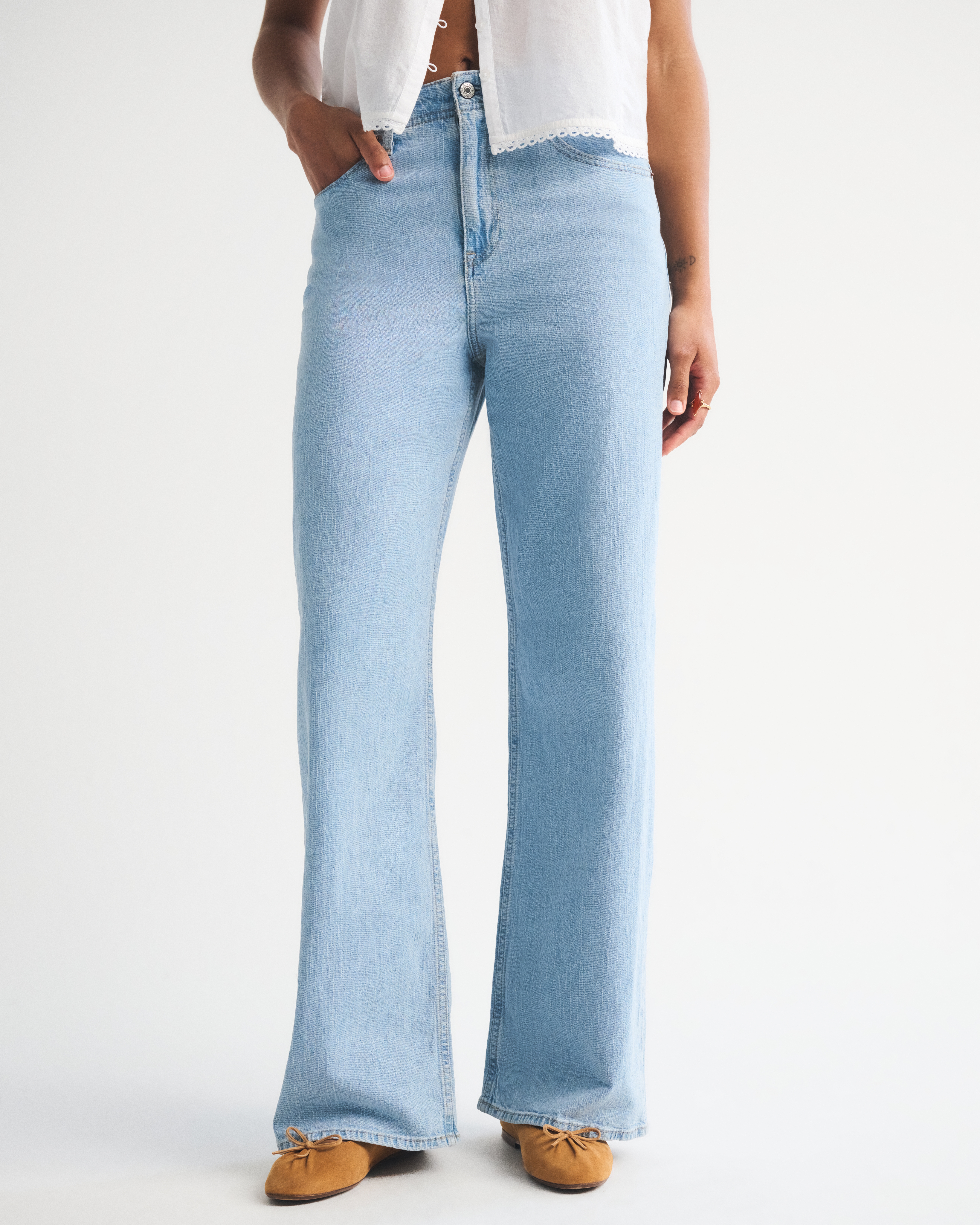 Женские джинсы Abercrombie & Fitch Curve Love Linen-Blend High Rise Wide Leg Jean — фото 3