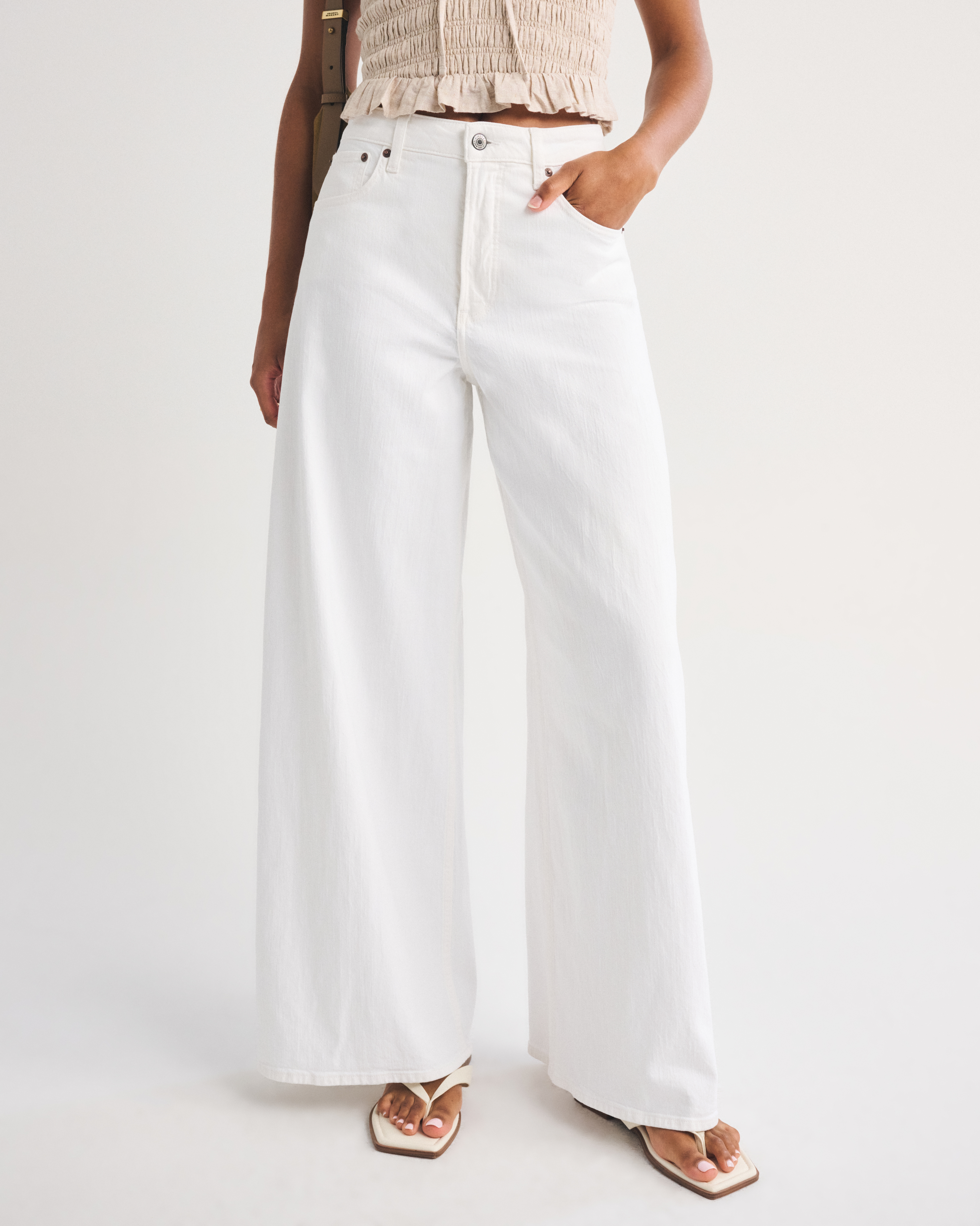 Женские джинсы Abercrombie & Fitch Linen-Blend Curve Love High Rise Ultra Wide Leg Jean — фото 3