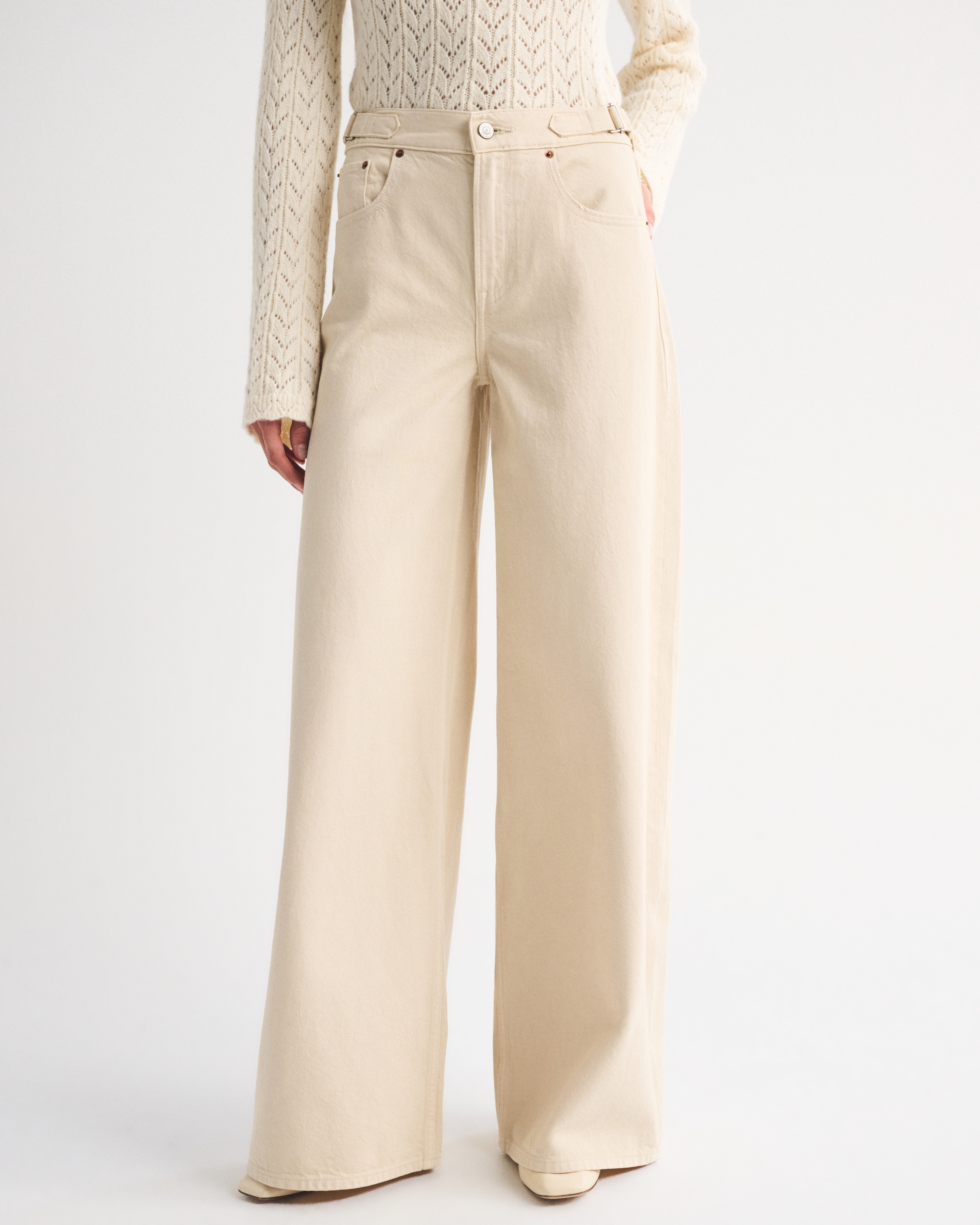 Женские джинсы Abercrombie & Fitch High Rise Ultra Wide Leg Jean — фото 3