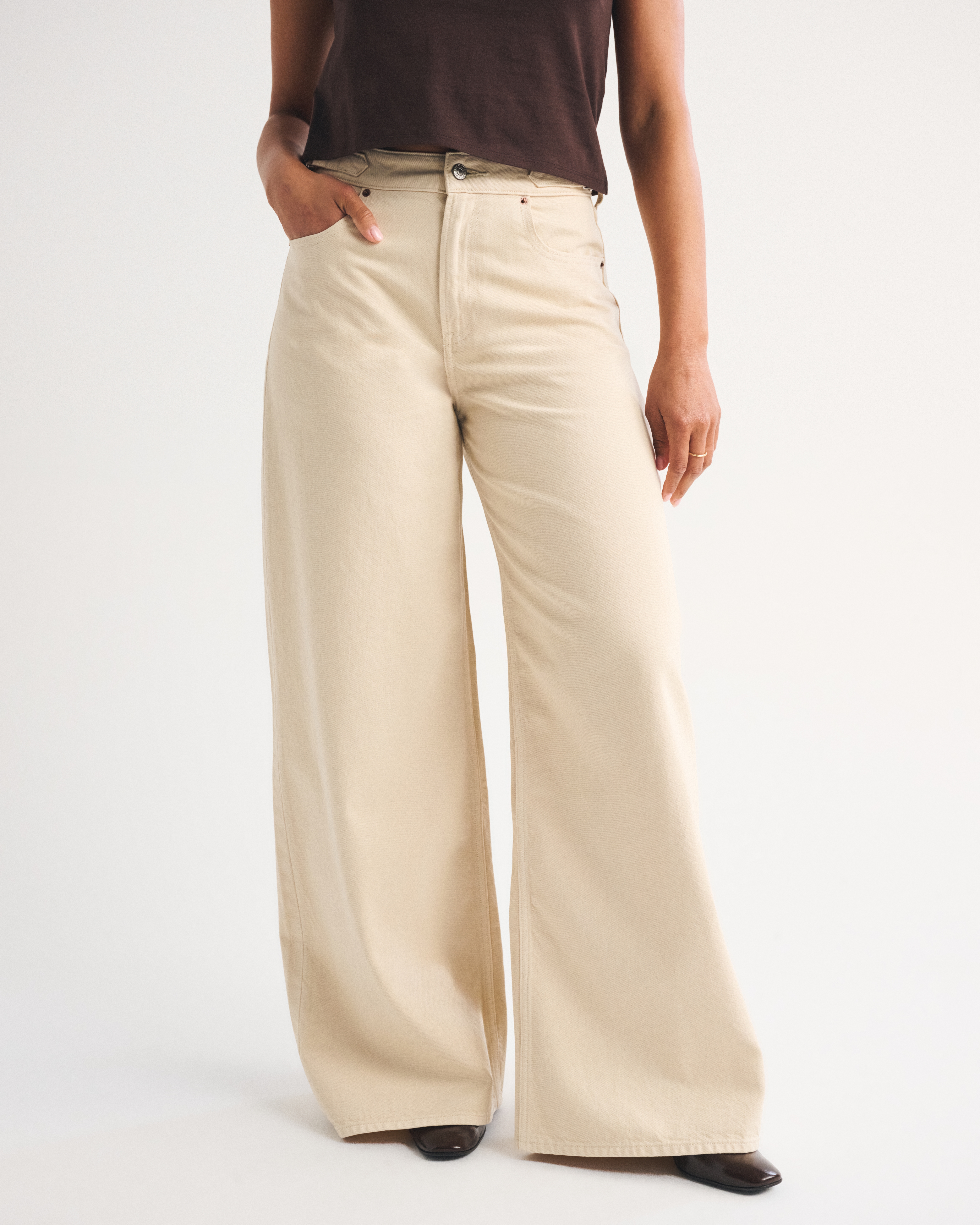 Женские джинсы Abercrombie & Fitch Curve Love High Rise Ultra Wide Leg Jean — фото 3