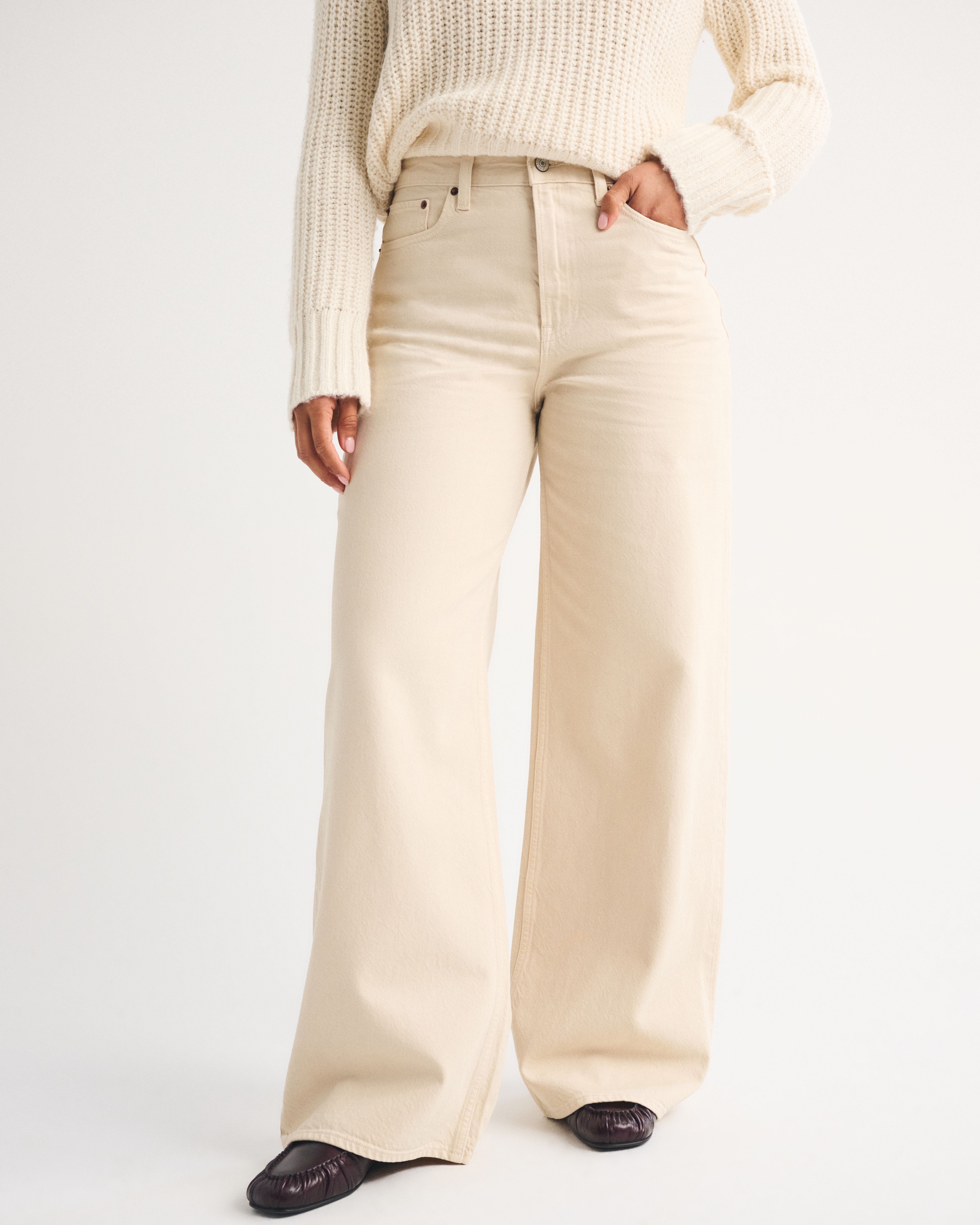 Женские джинсы Abercrombie & Fitch Curve Love High Rise Wide Leg Jean — фото 3