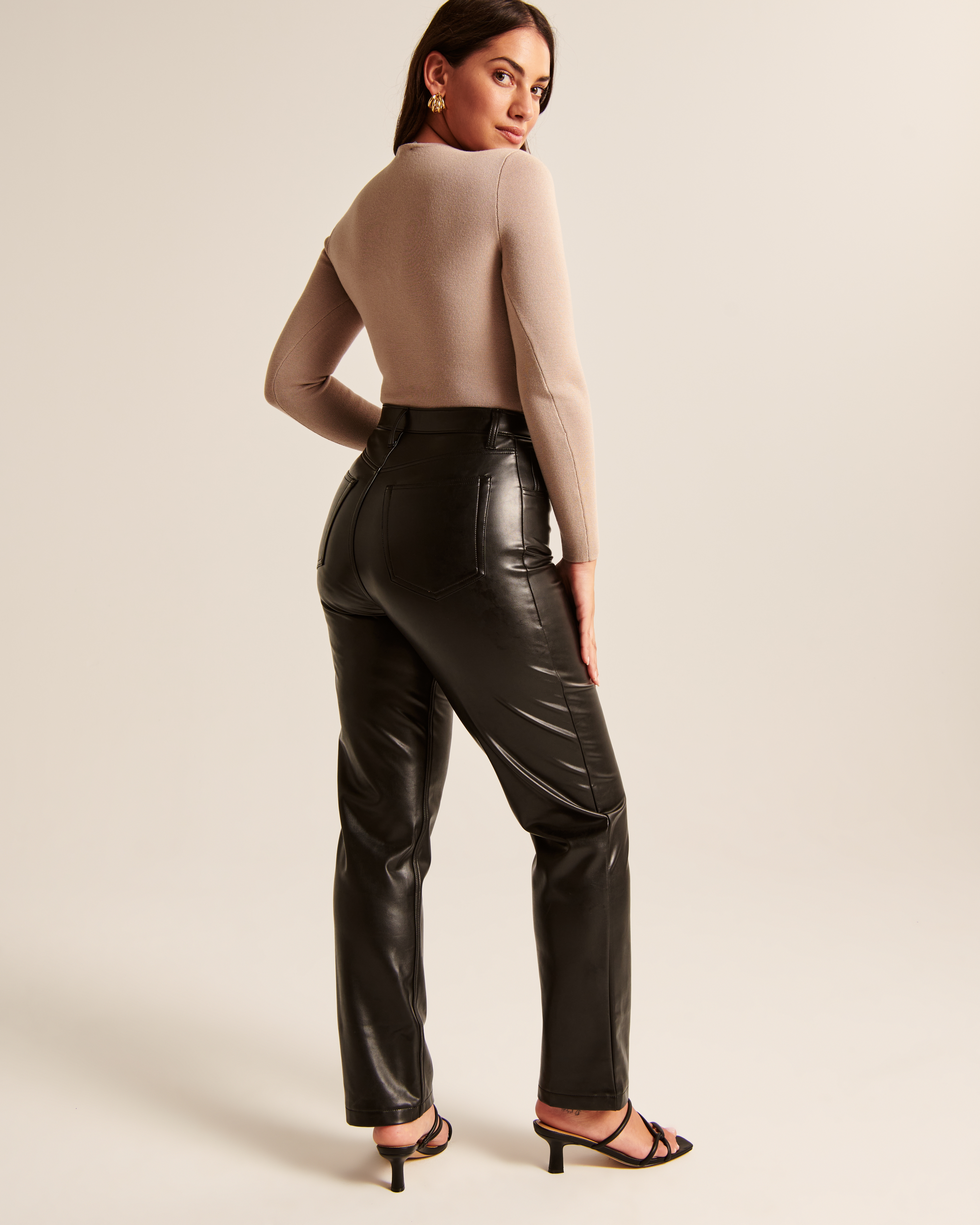 Women's Curve Love Vegan Leather 90s Straight Pant | Women's 