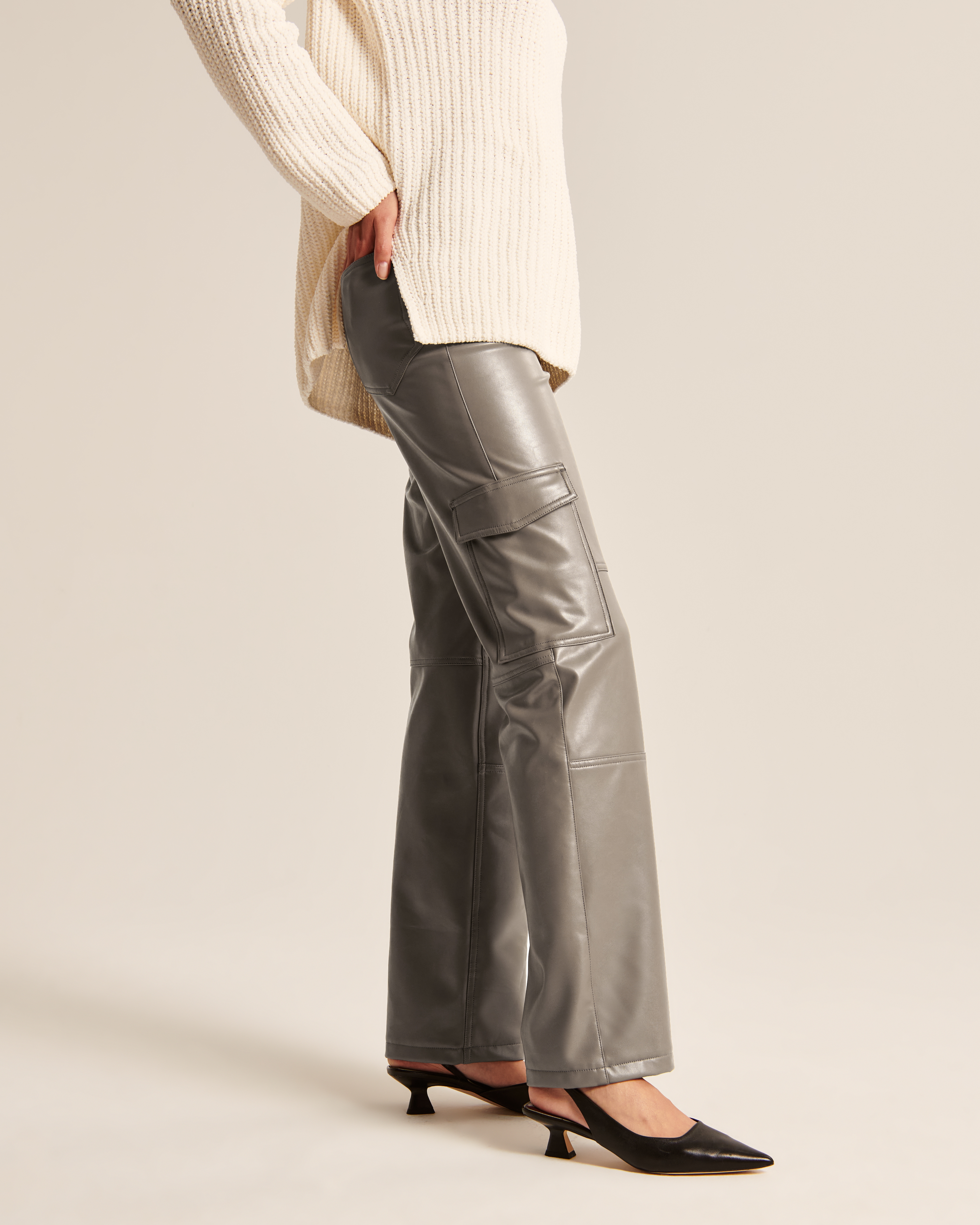 Women's Vegan Leather Cargo 90s Relaxed Pant | Women's