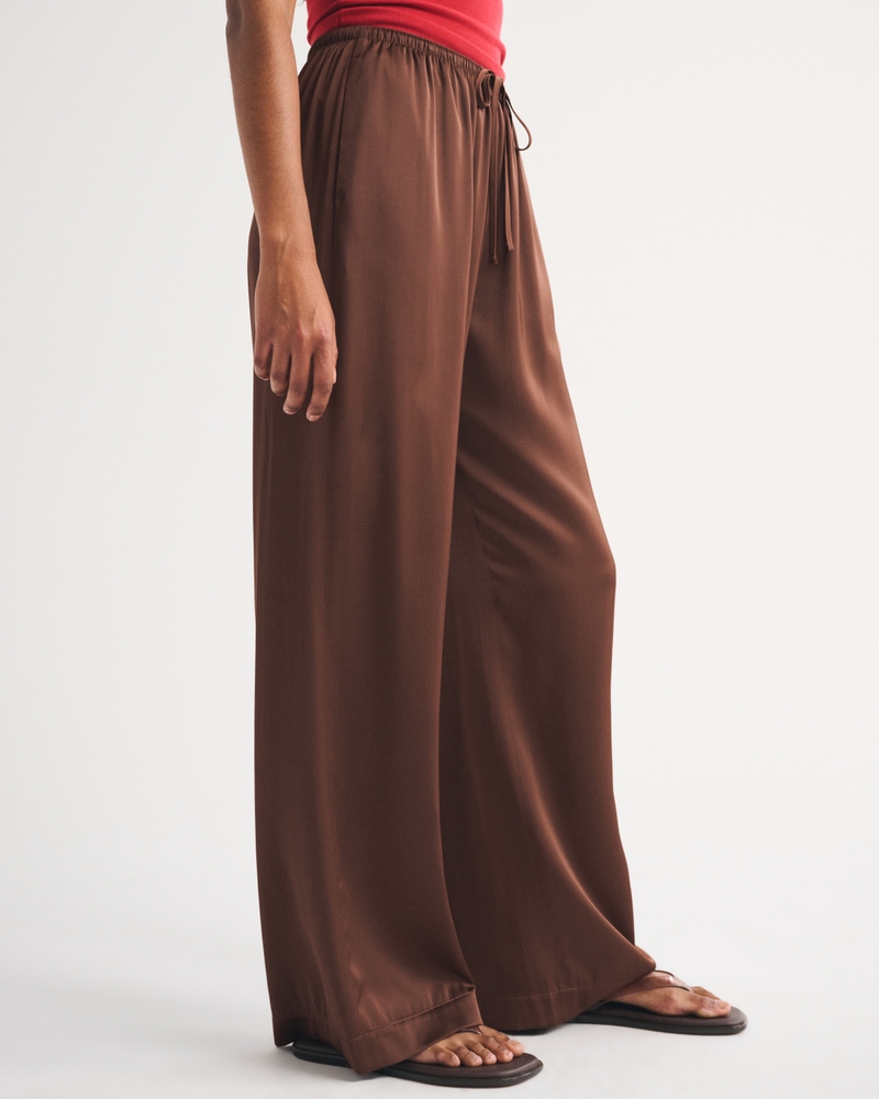 A&F Gemma Satin Wide Leg Pull-On Pant - thumbnail 4