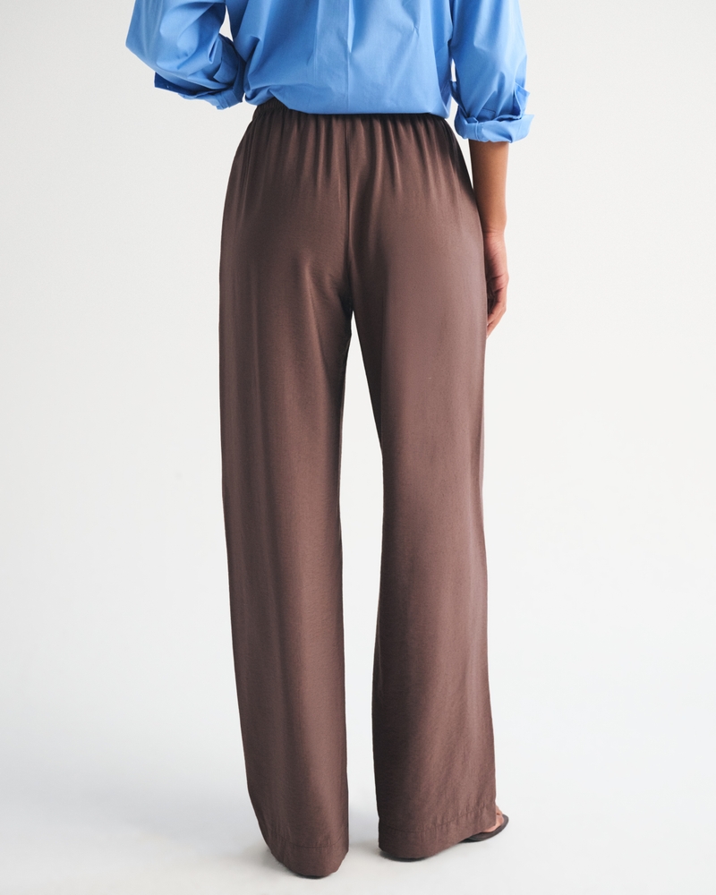A&F Gemma Crepe Wide Leg Pull-On Pant - thumbnail 10