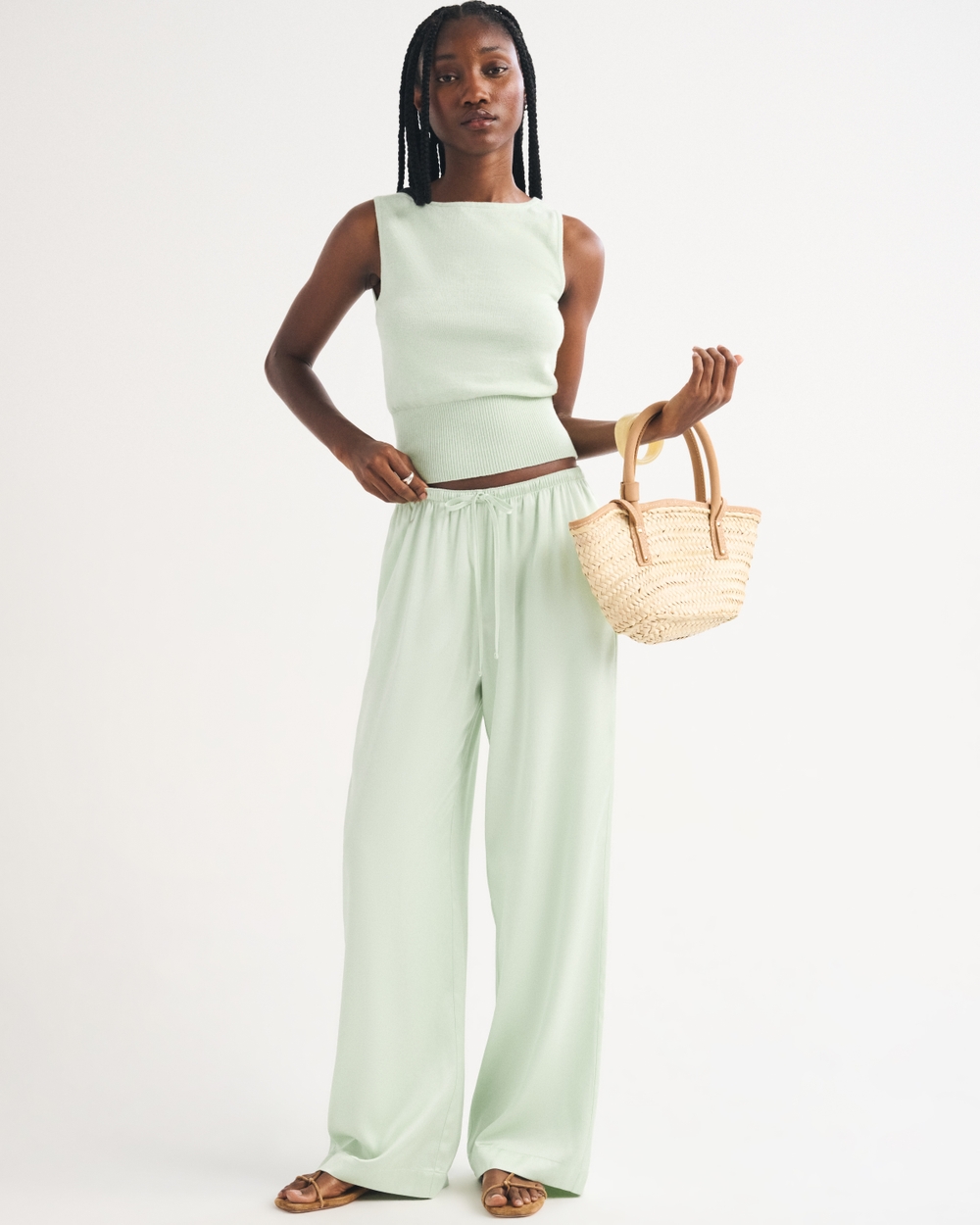 A&F Gemma Satin Wide Leg Pull-On Pant