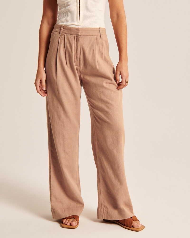 LINEN TROUSERS AND A SUMMER BLOUSE - Style Bee