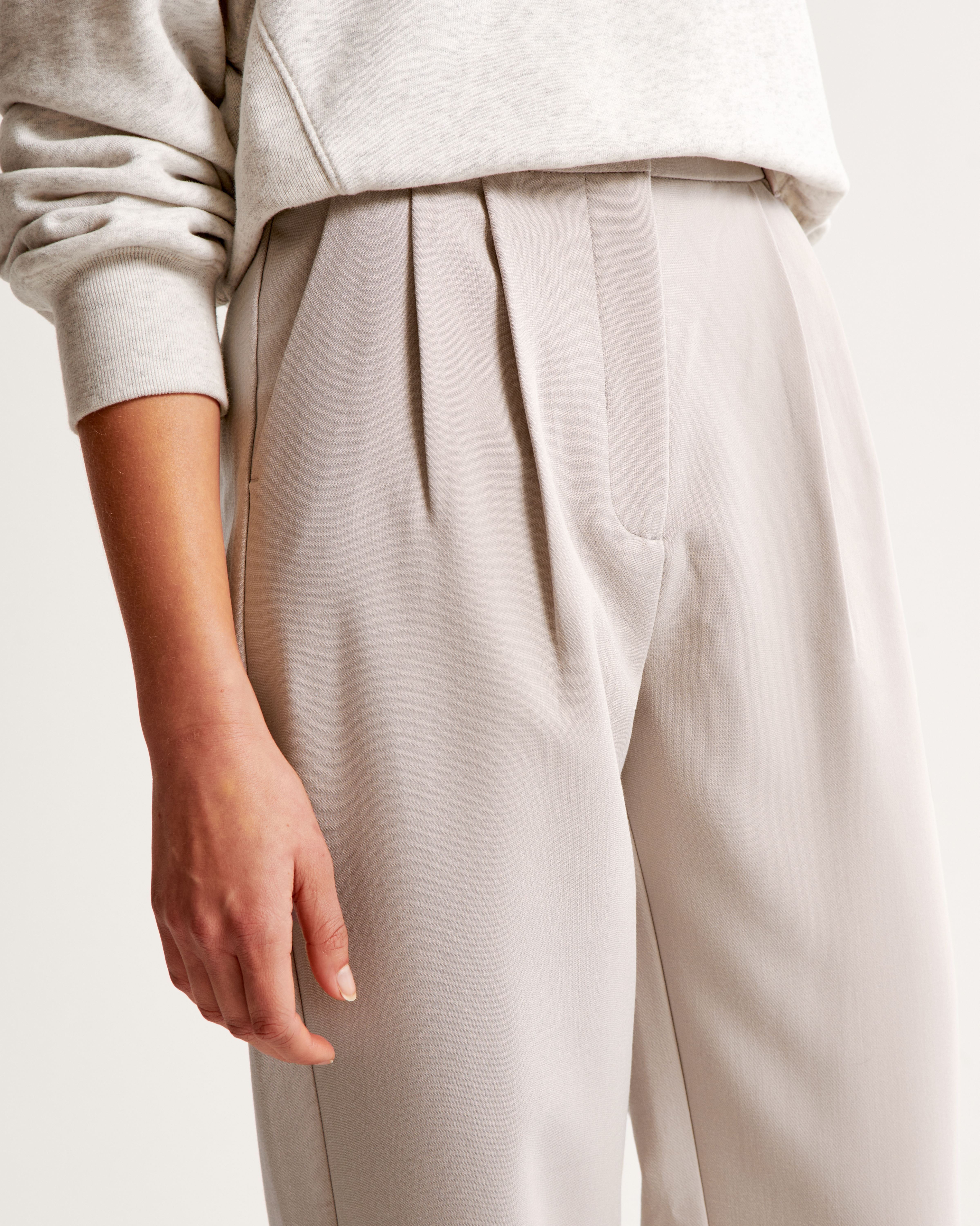 【関税&送料込】Palm Angels Beige Cotton Wide Trousers Palm Angels Wide Leg Pants for Men - Shop Now on FARFETCH