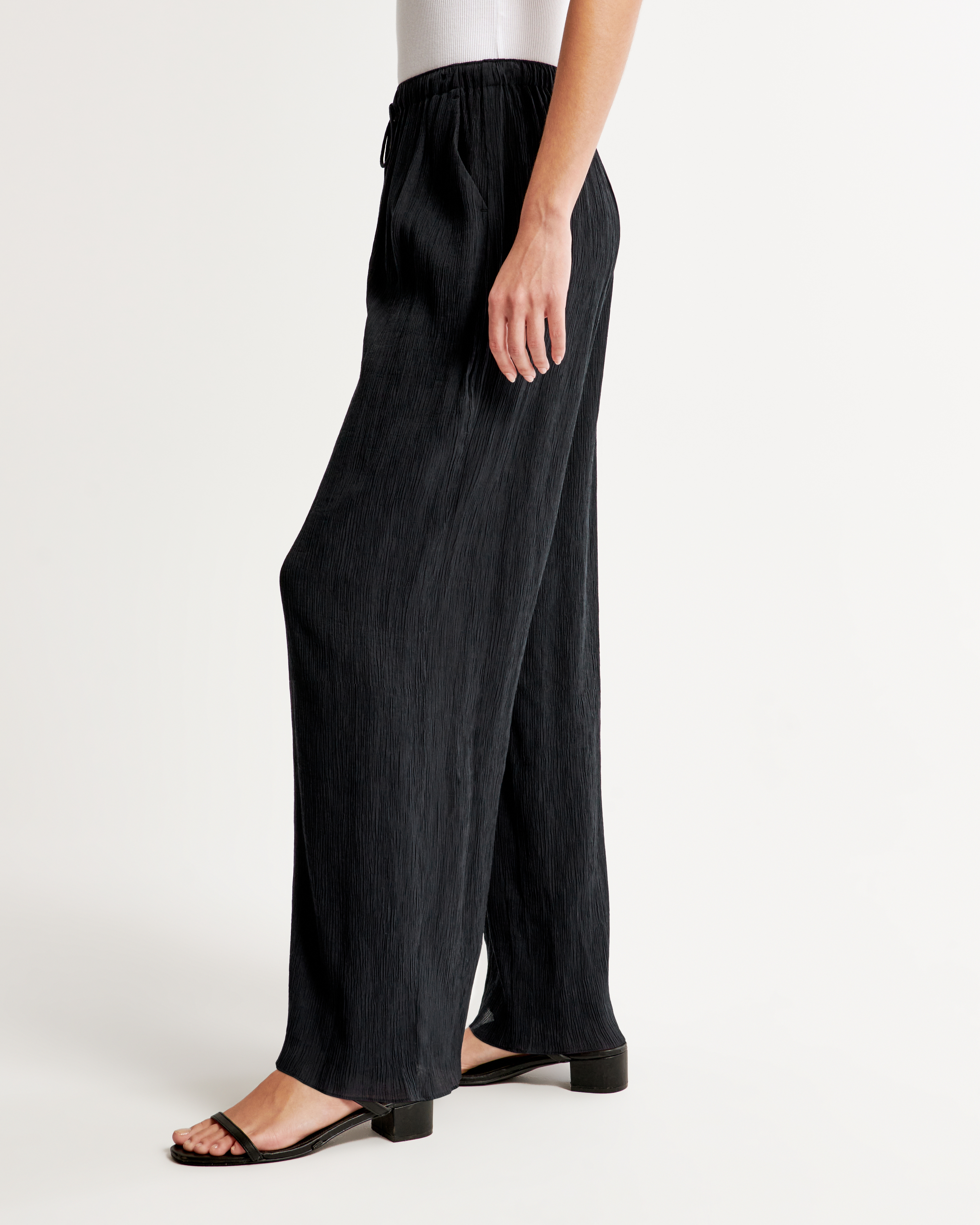 Women's Crinkle Textured Pull-On Wide Leg Pant | Women's