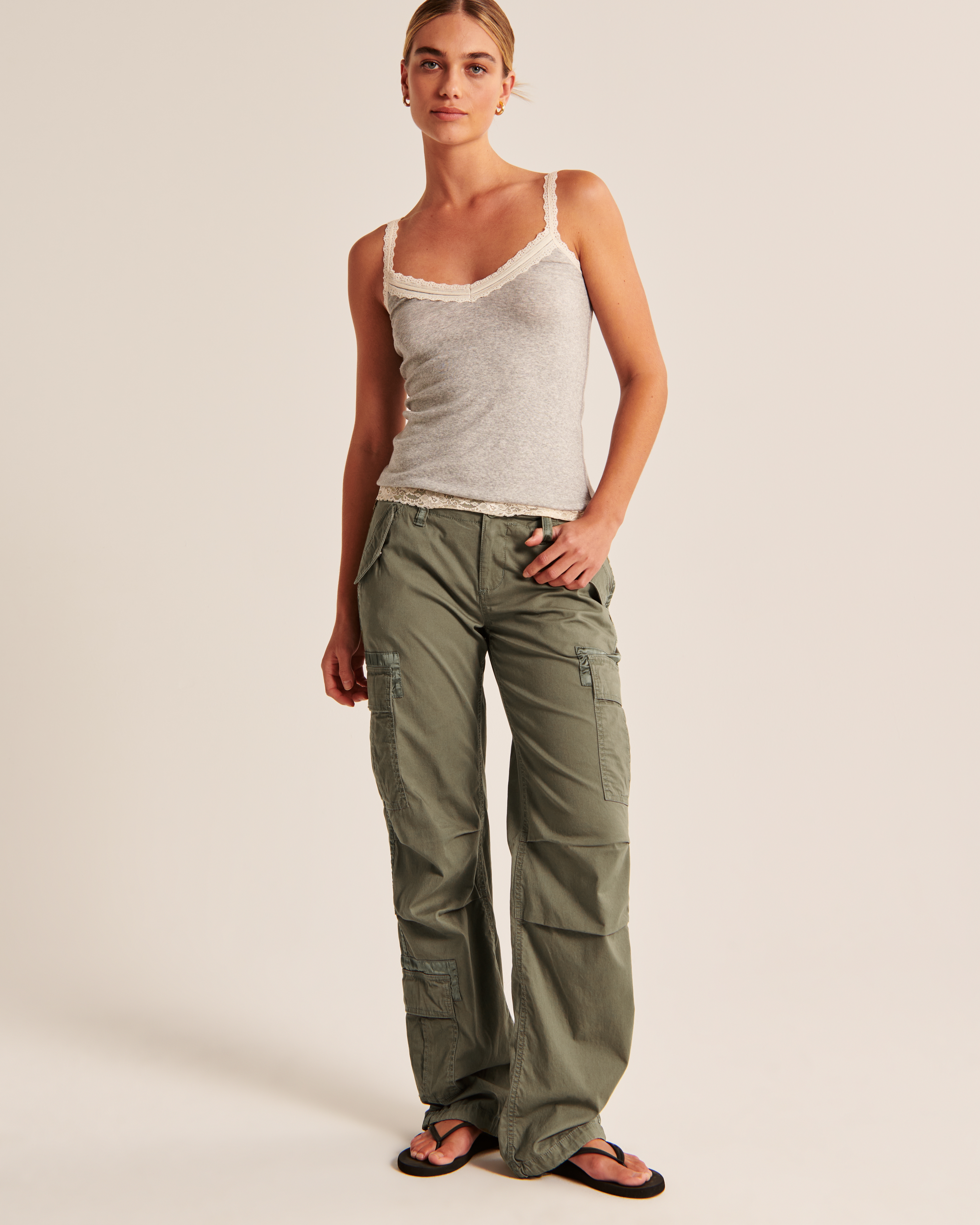 Women's 2000s Utility Pant | Women's Clearance | Abercrombie.com