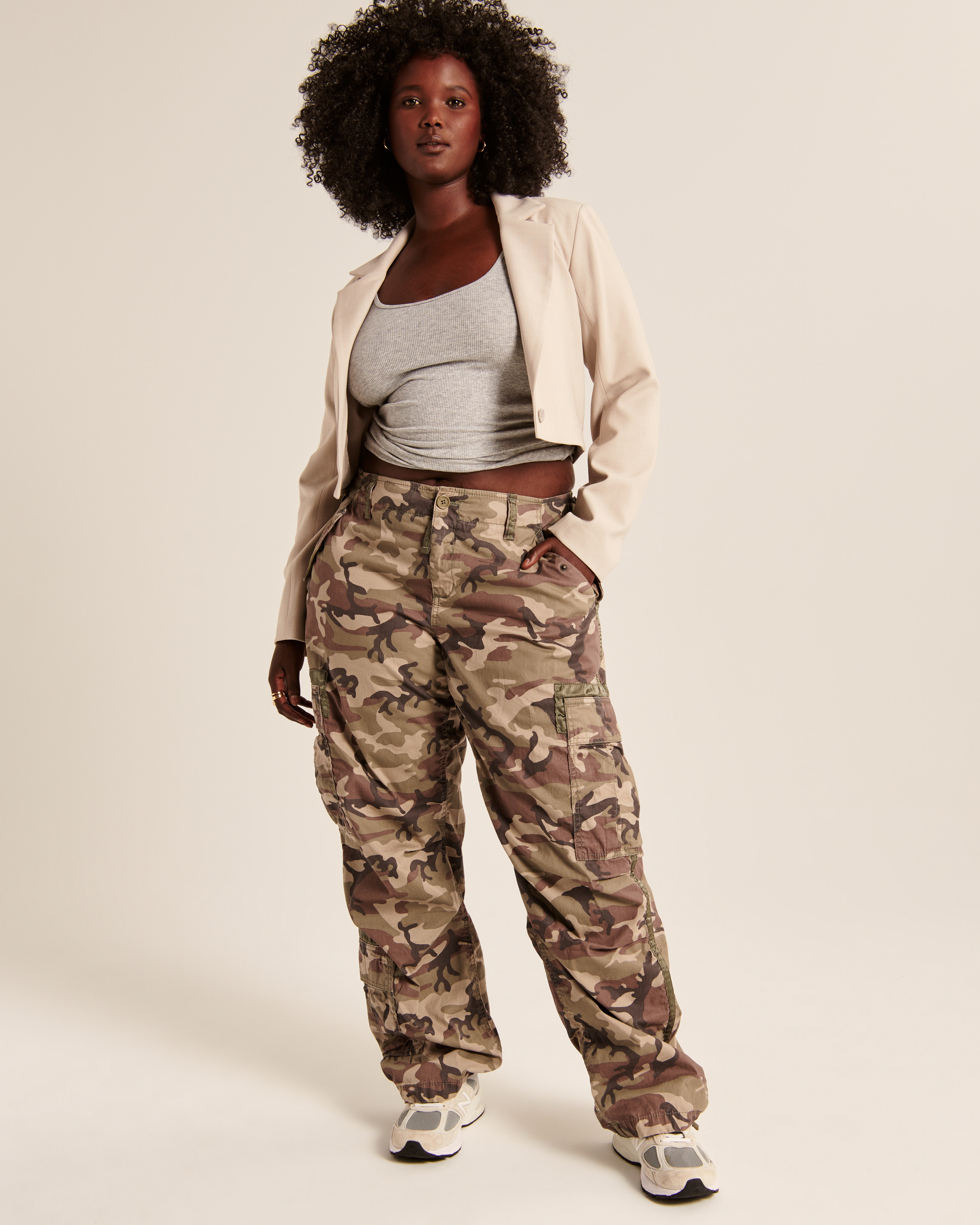 Camo pants best sale womens near me