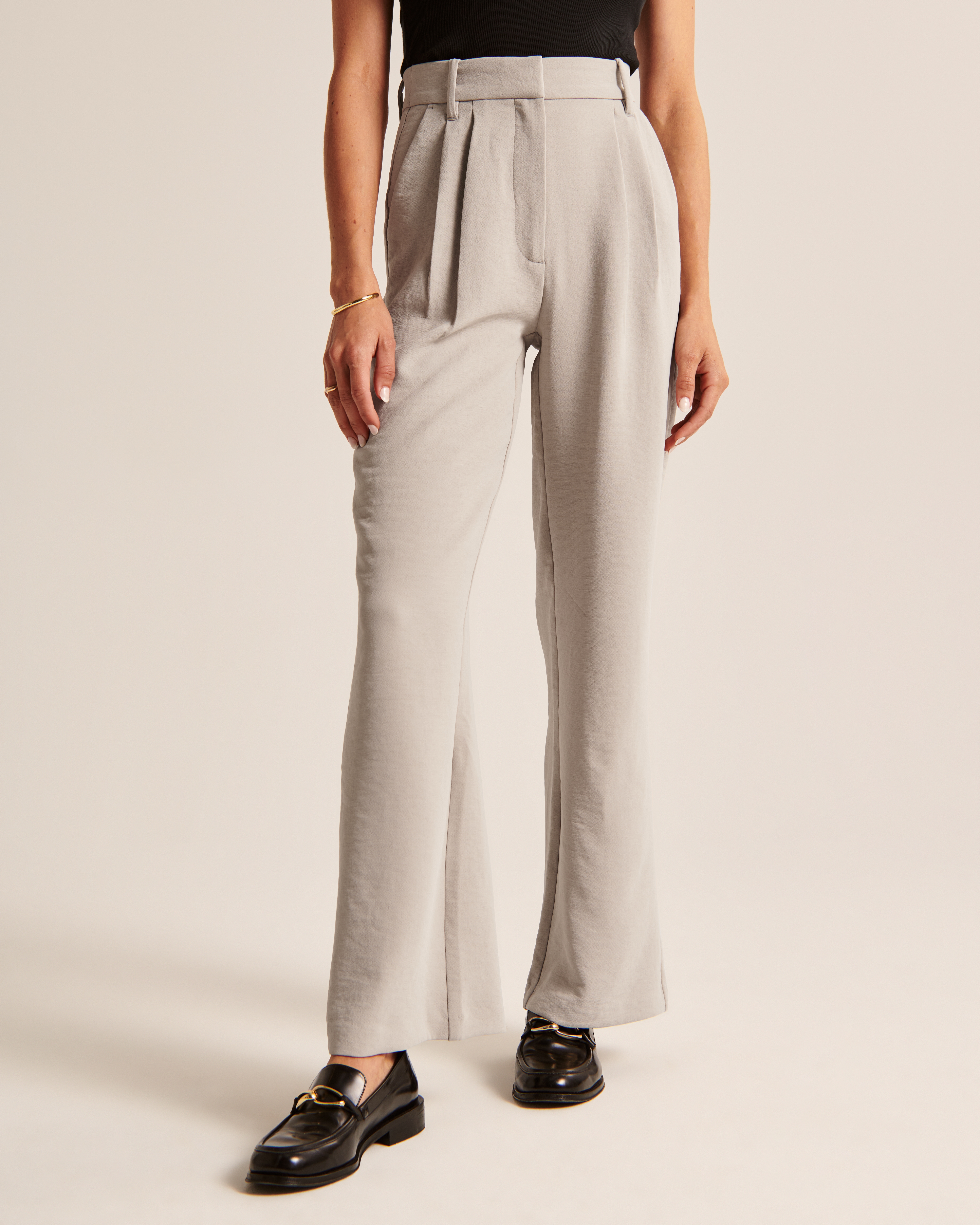 Женские брюки Abercrombie & Fitch A&F Sloane Tailored Premium Crepe Pant, цвет: Светлый серый — фото 3
