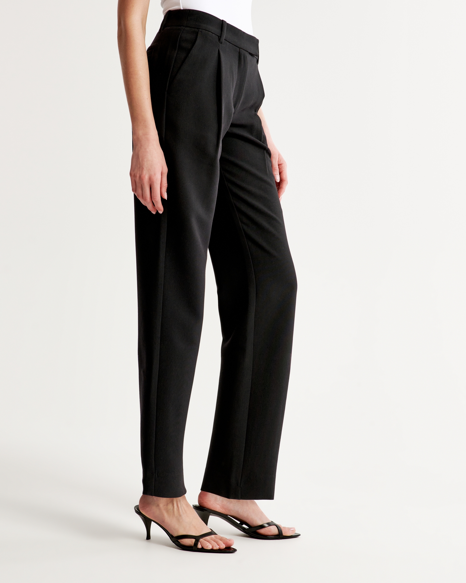 Mid Rise Tailored Straight Pant