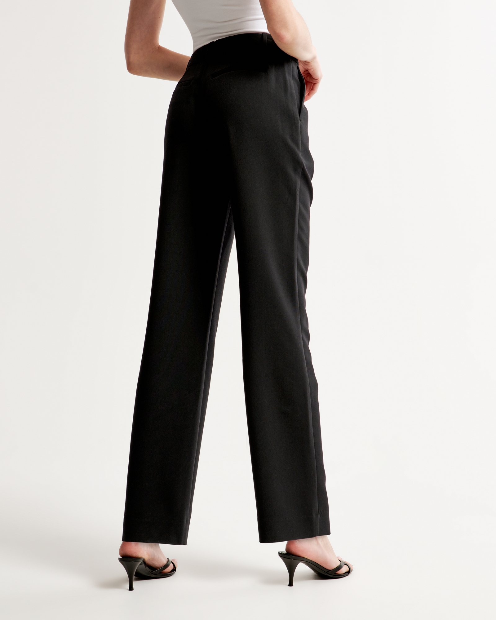 Mid Rise Tailored Straight Pant