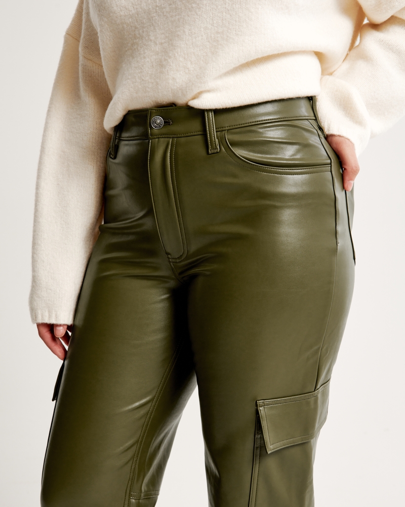 Vegan leather high waist pants in green – POMMIE