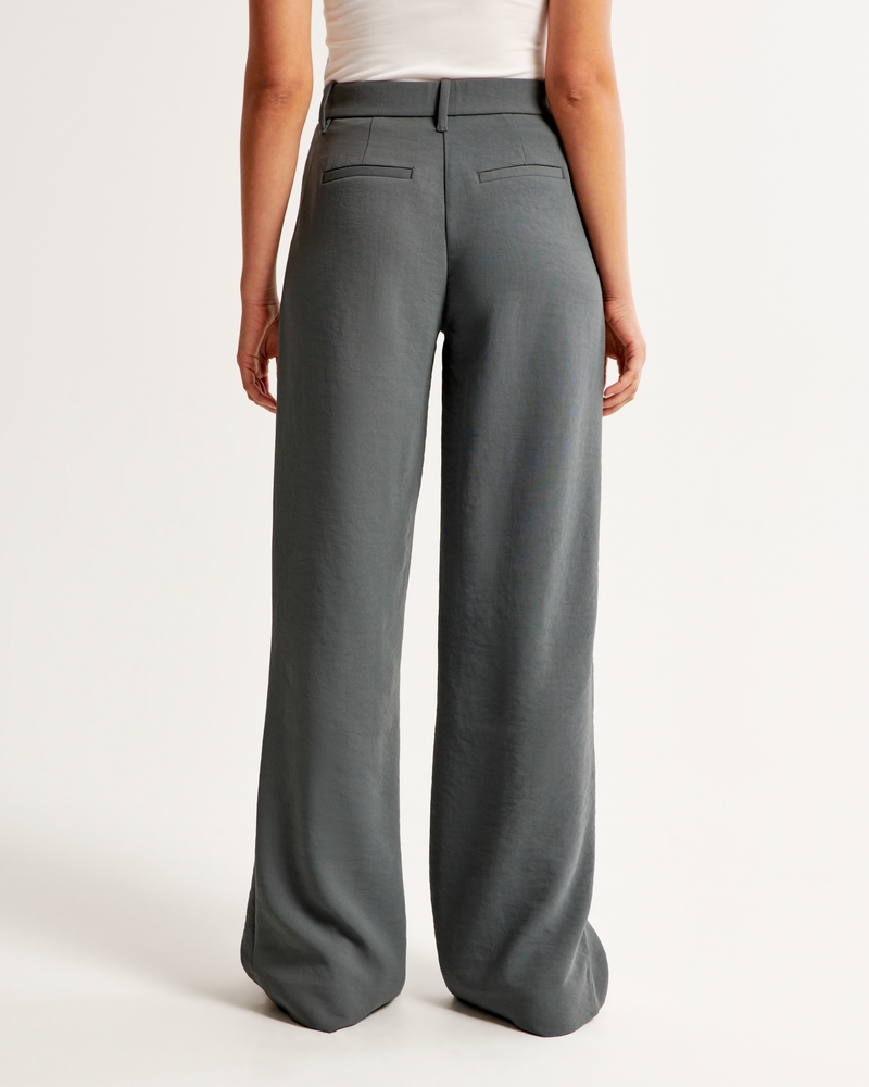 UO Low Rise Crepe Flare Pant