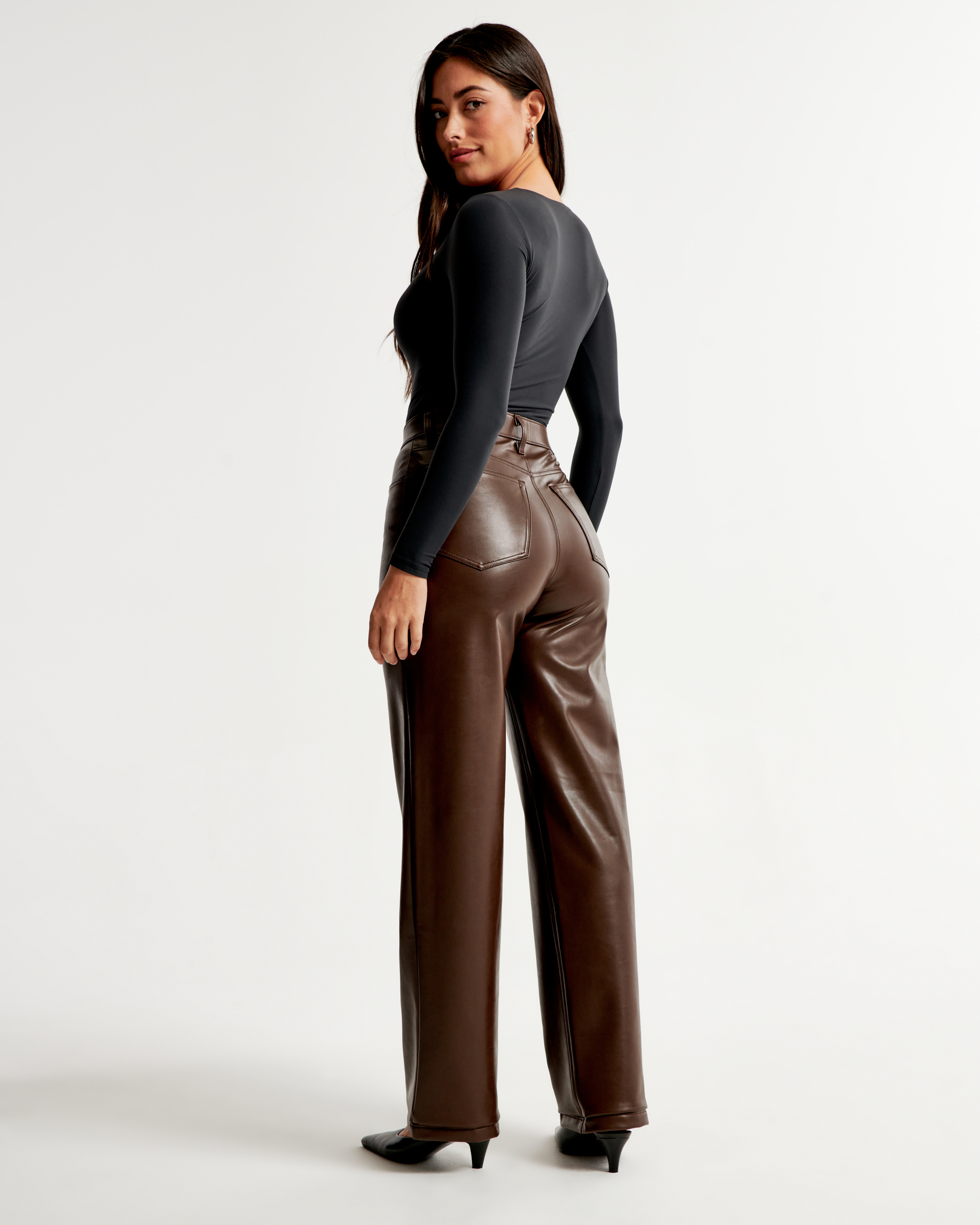 Women's Curve Love Vegan Leather 90s Relaxed Pant | Women's