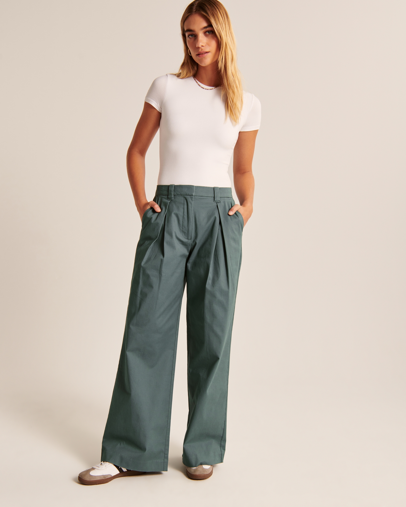 Women's Twill Pleated Ultra Wide-Leg Pant, Women's Clearance