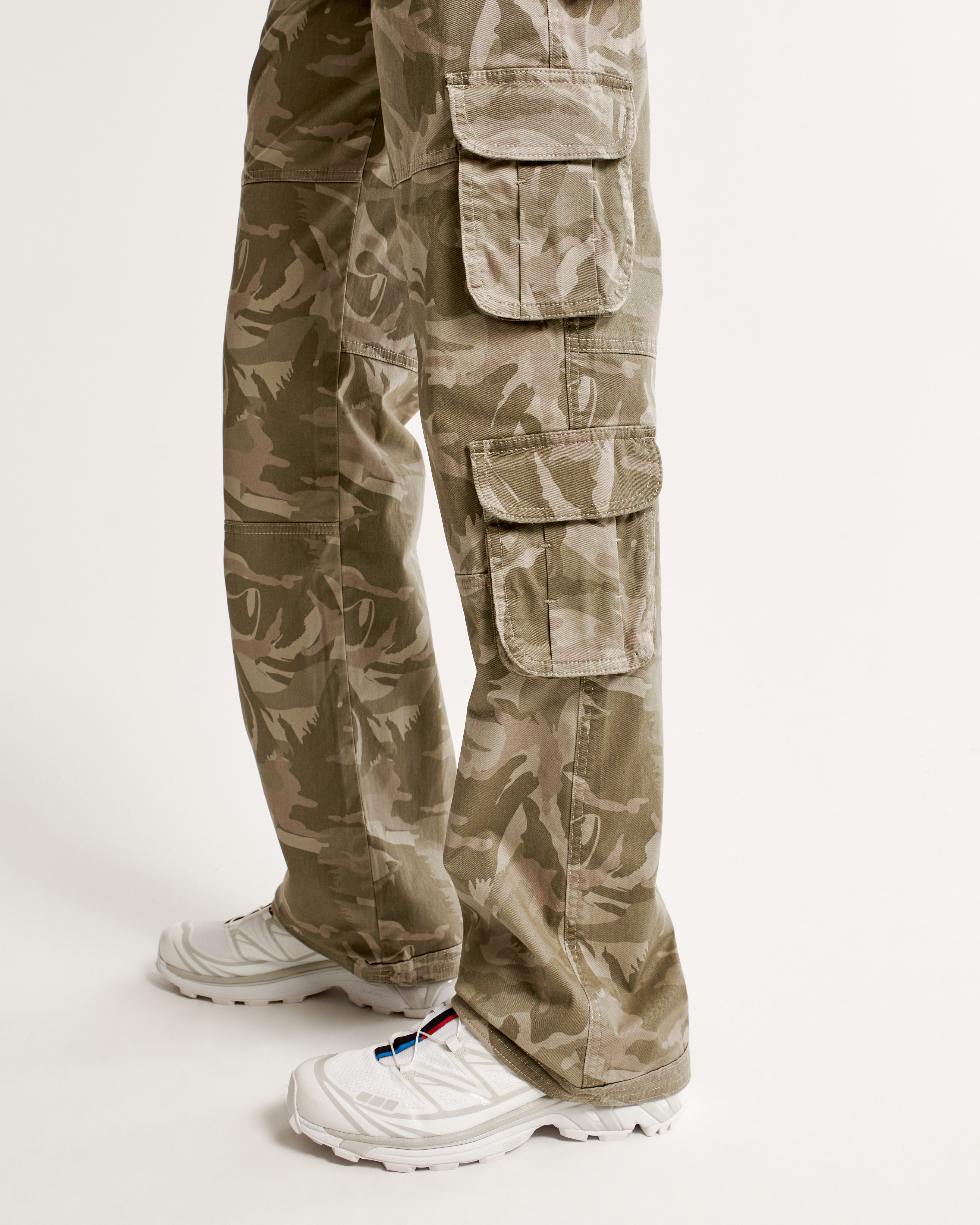 Women's Relaxed Cargo Pant | Women's Bottoms | Abercrombie.com