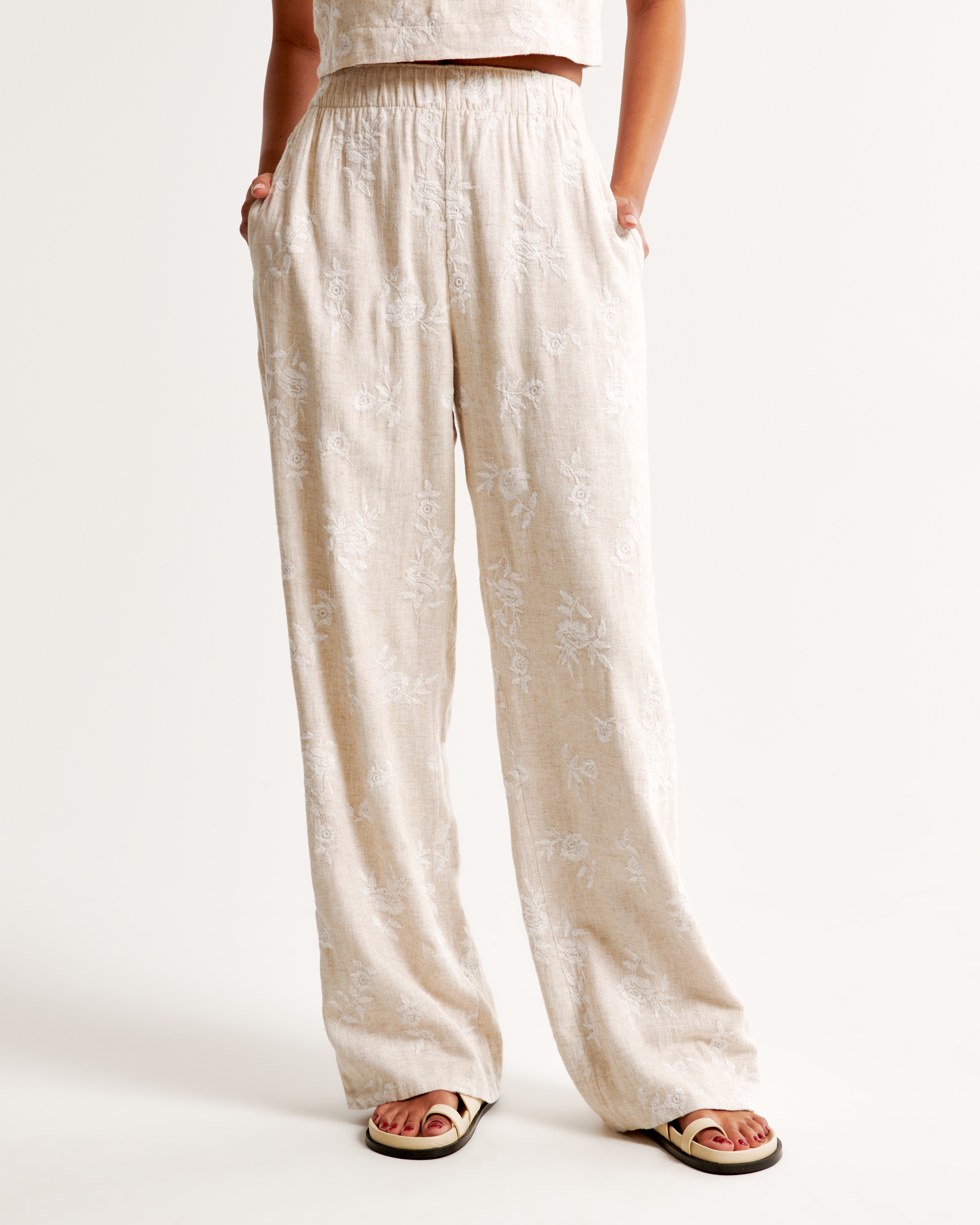 Womens white best sale pull on pants