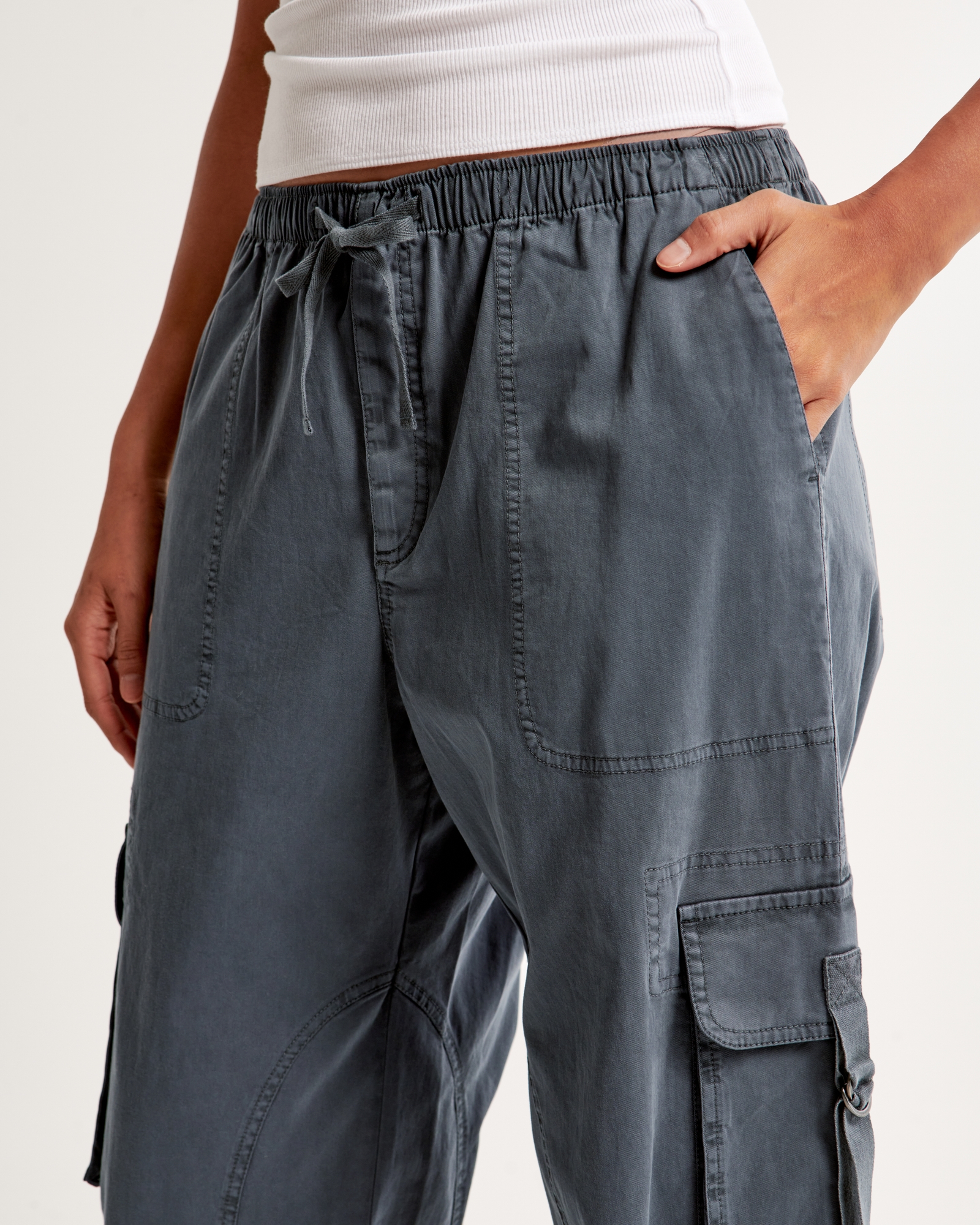 High Waisted Baggy Cargo Pants from Apollo Box