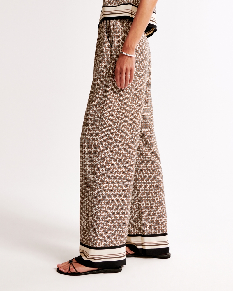 Drapey Pull-On Pant
