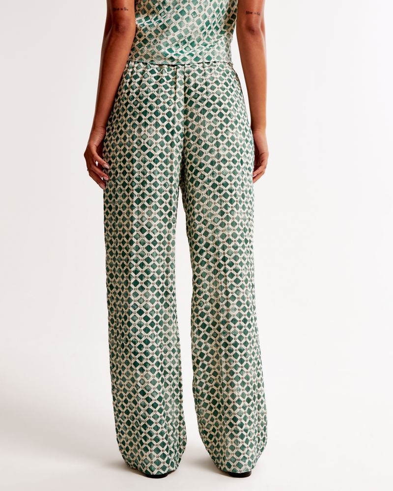 Crinkle Textured Pull-On Pant