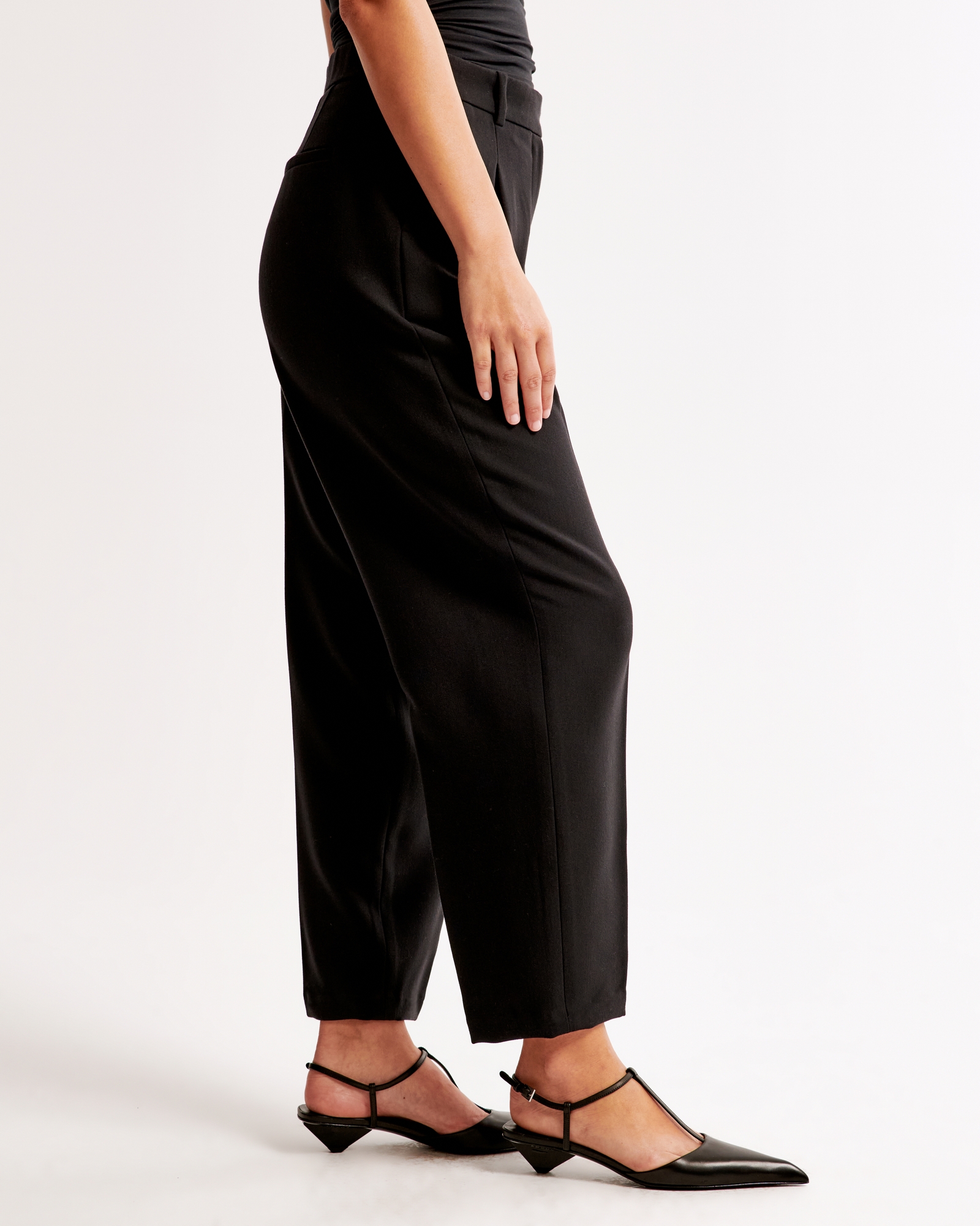 Curve Love Ankle Grazing Tapered Tailored Pant